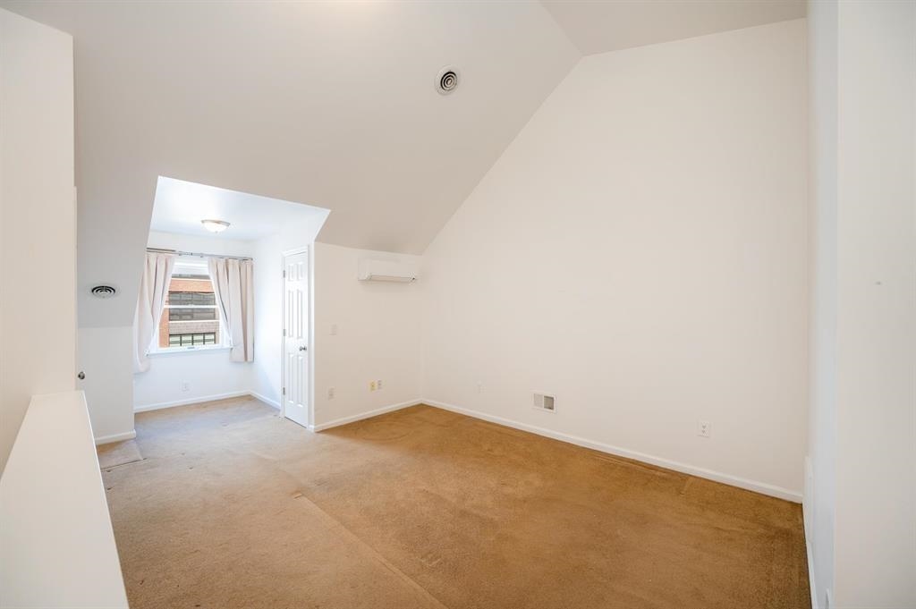 325 10TH AVE