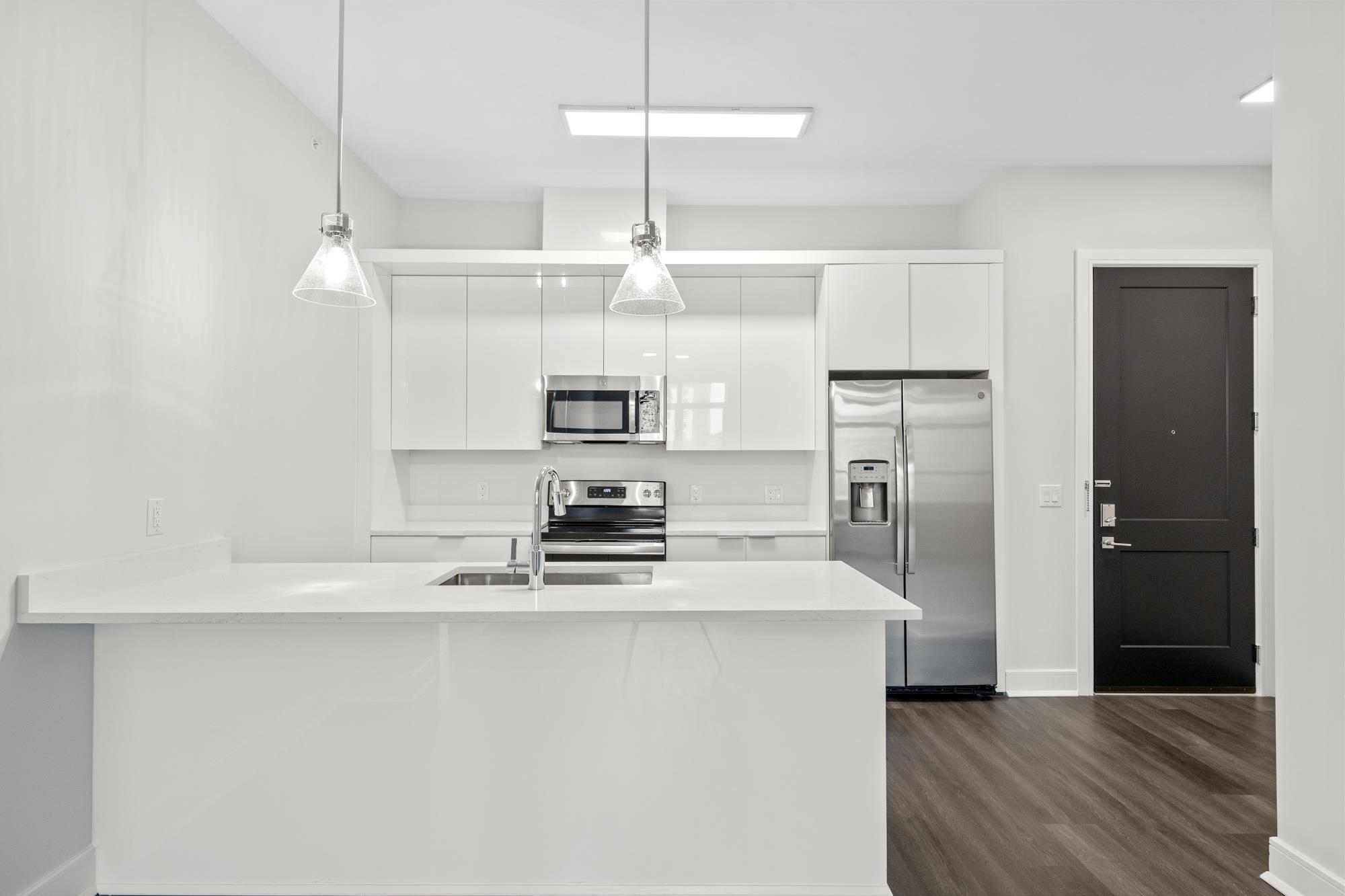 121 34TH ST Unit: 418