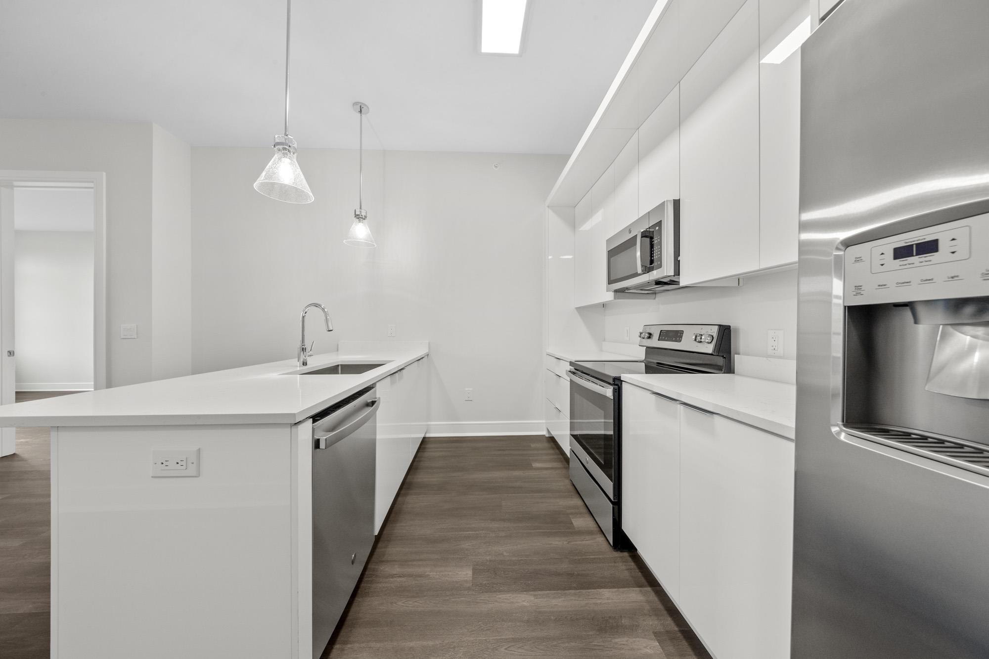 121 34TH ST Unit: 418