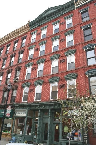 1204 WASHINGTON AVE Unit: 2S