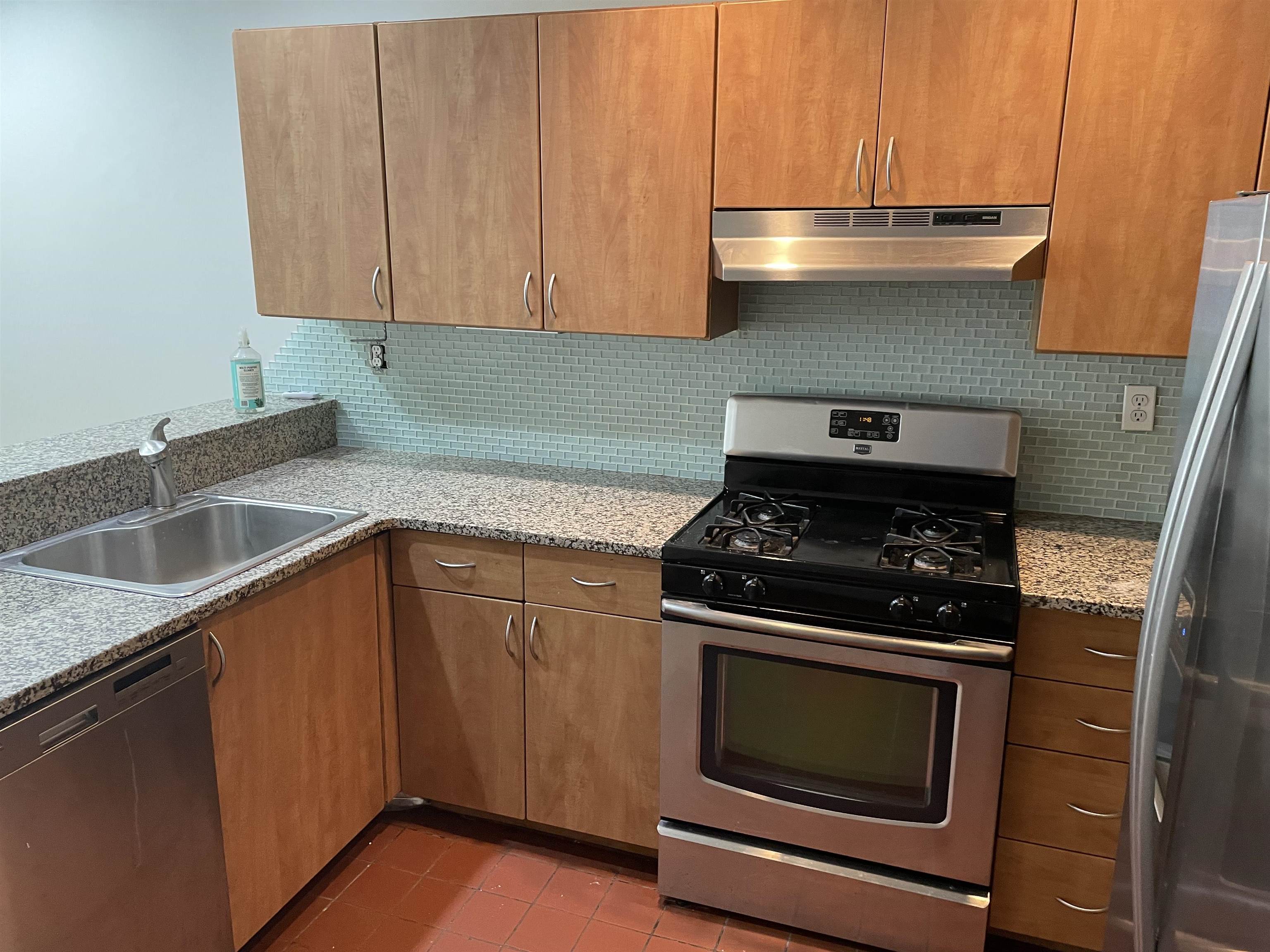 1204 WASHINGTON AVE Unit: 2S