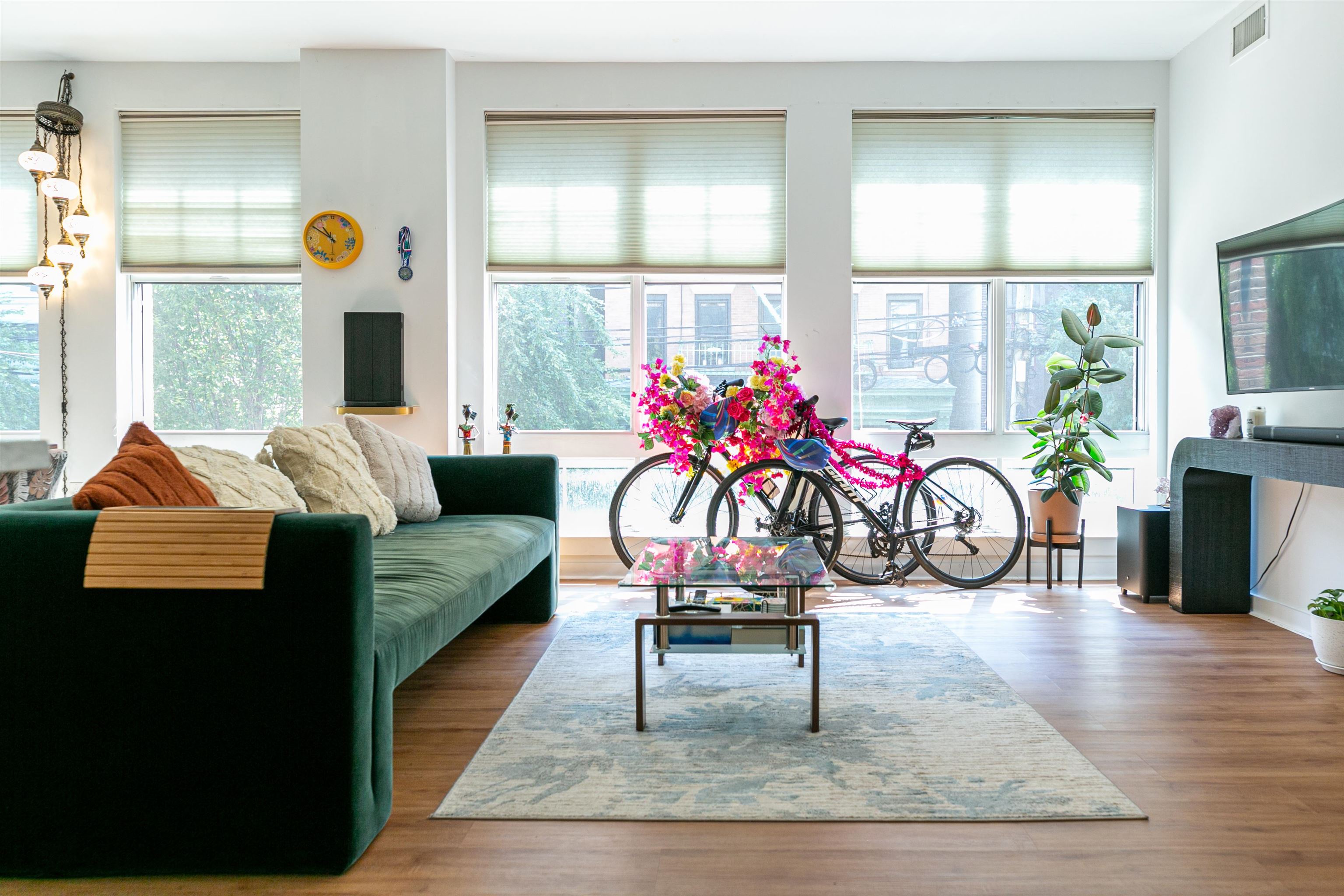 502 MADISON ST Unit: 203