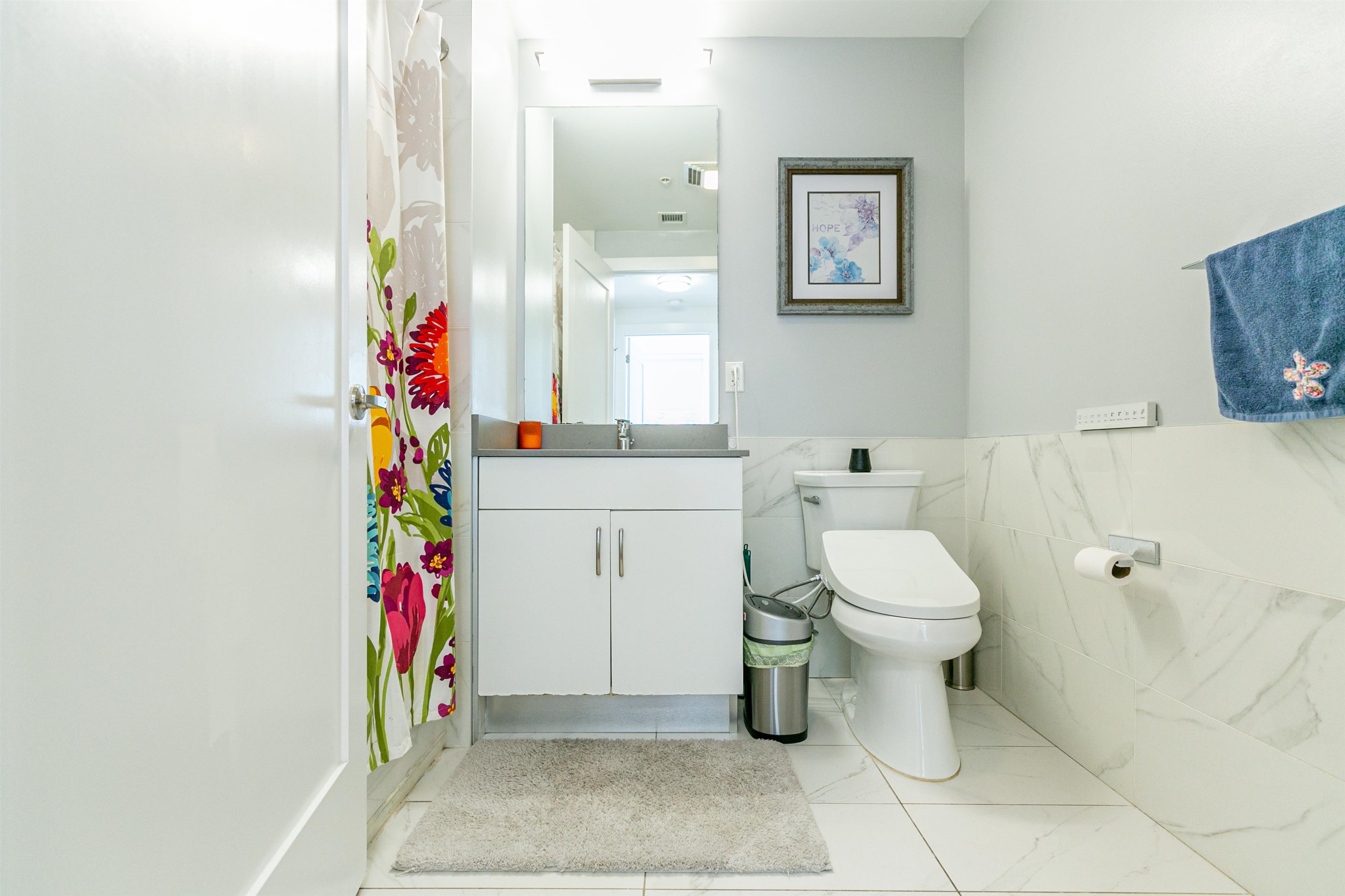 502 MADISON ST Unit: 203