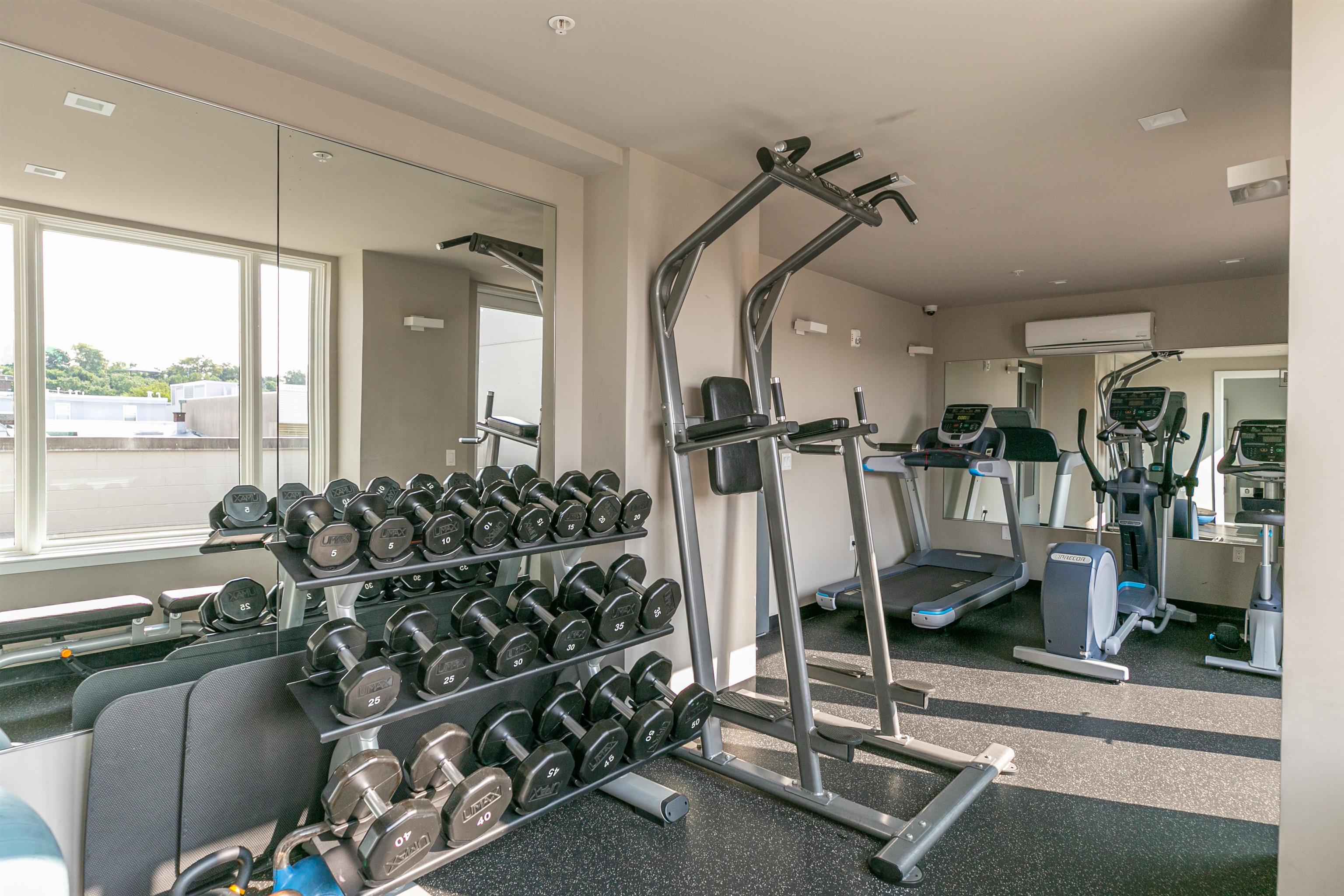 502 MADISON ST Unit: 203