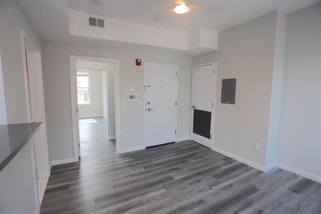 3413 KENNEDY BLVD Unit: 2