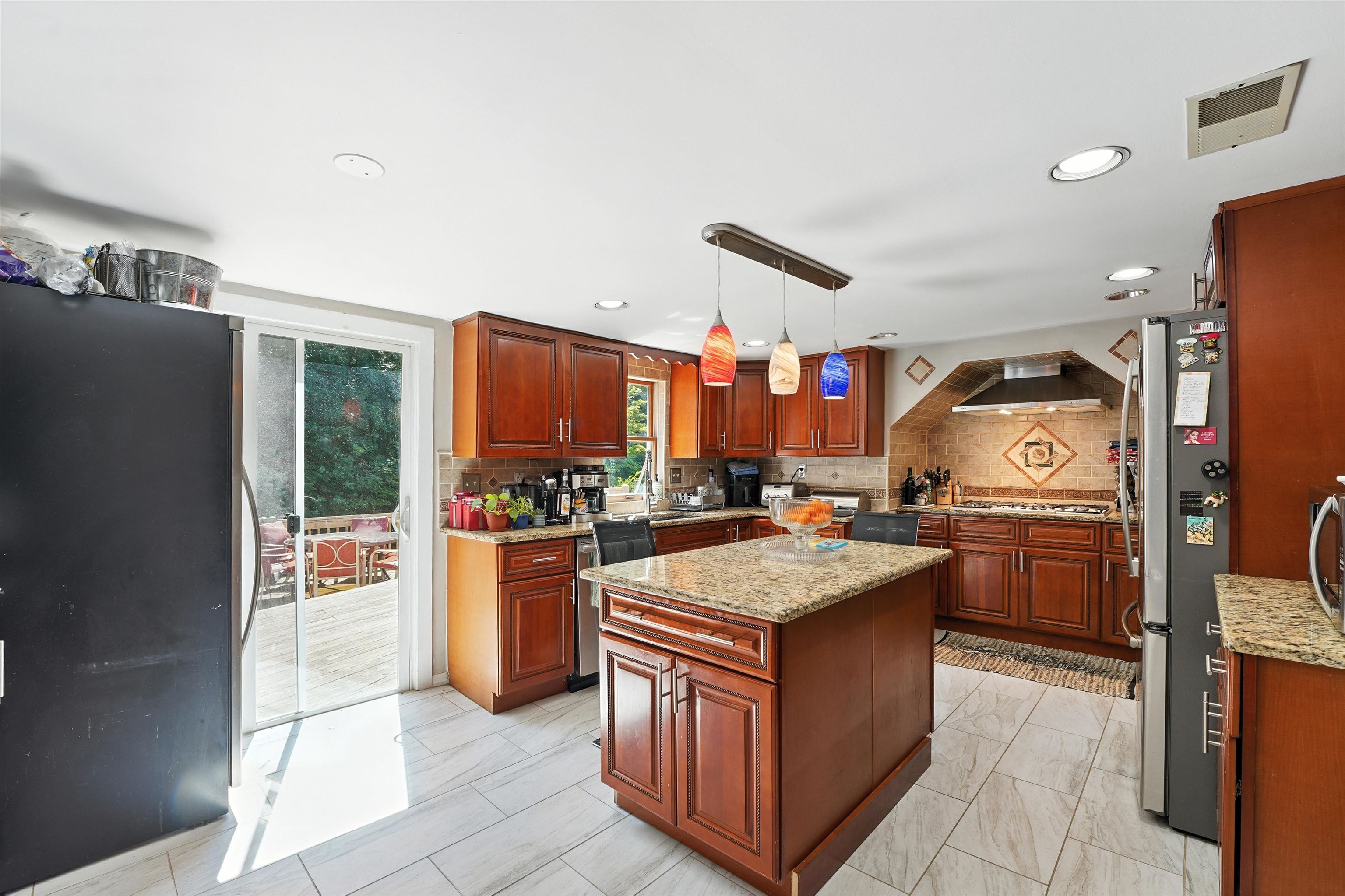 140 WEST GREENBROOK RD