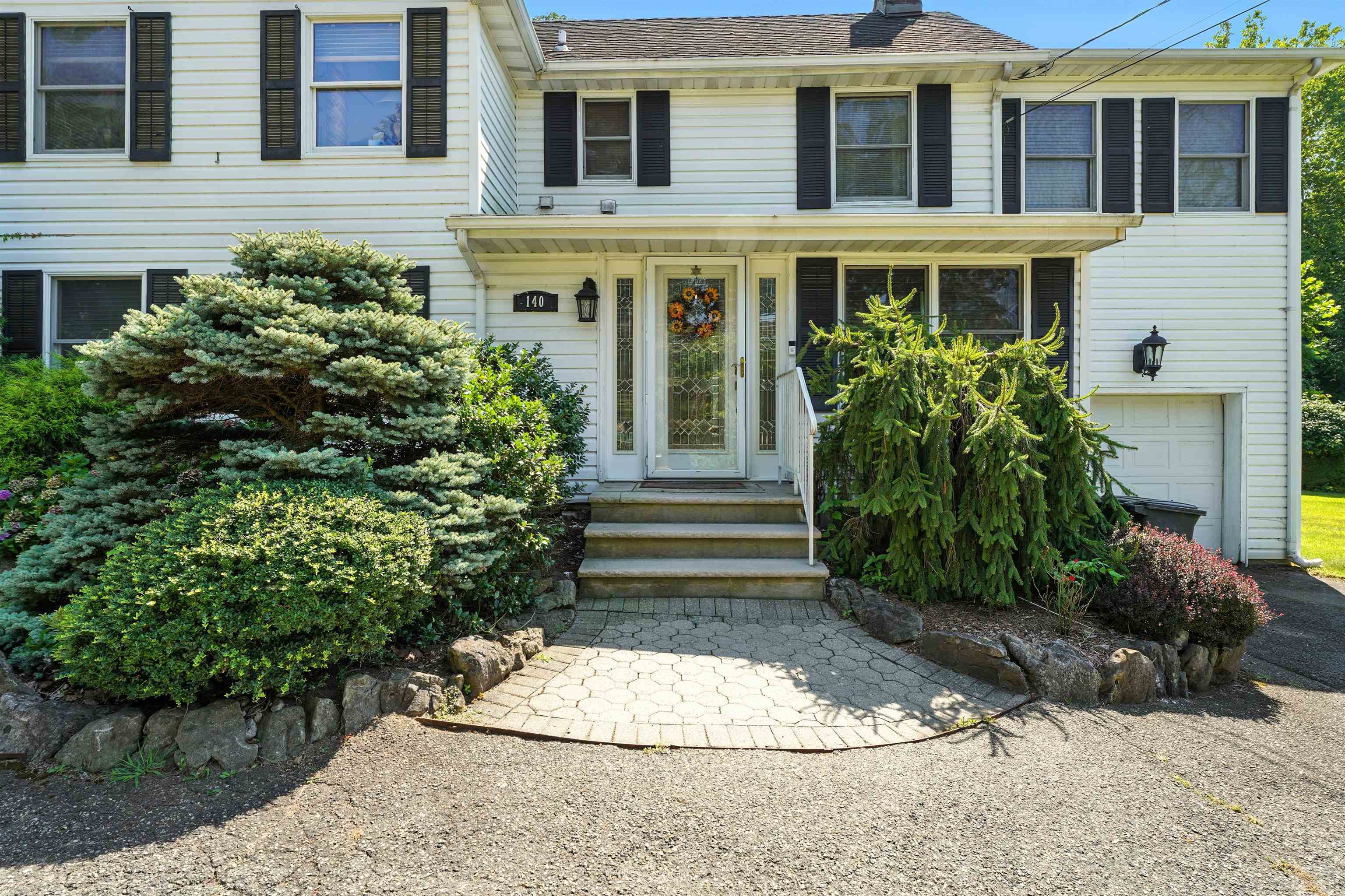 140 WEST GREENBROOK RD