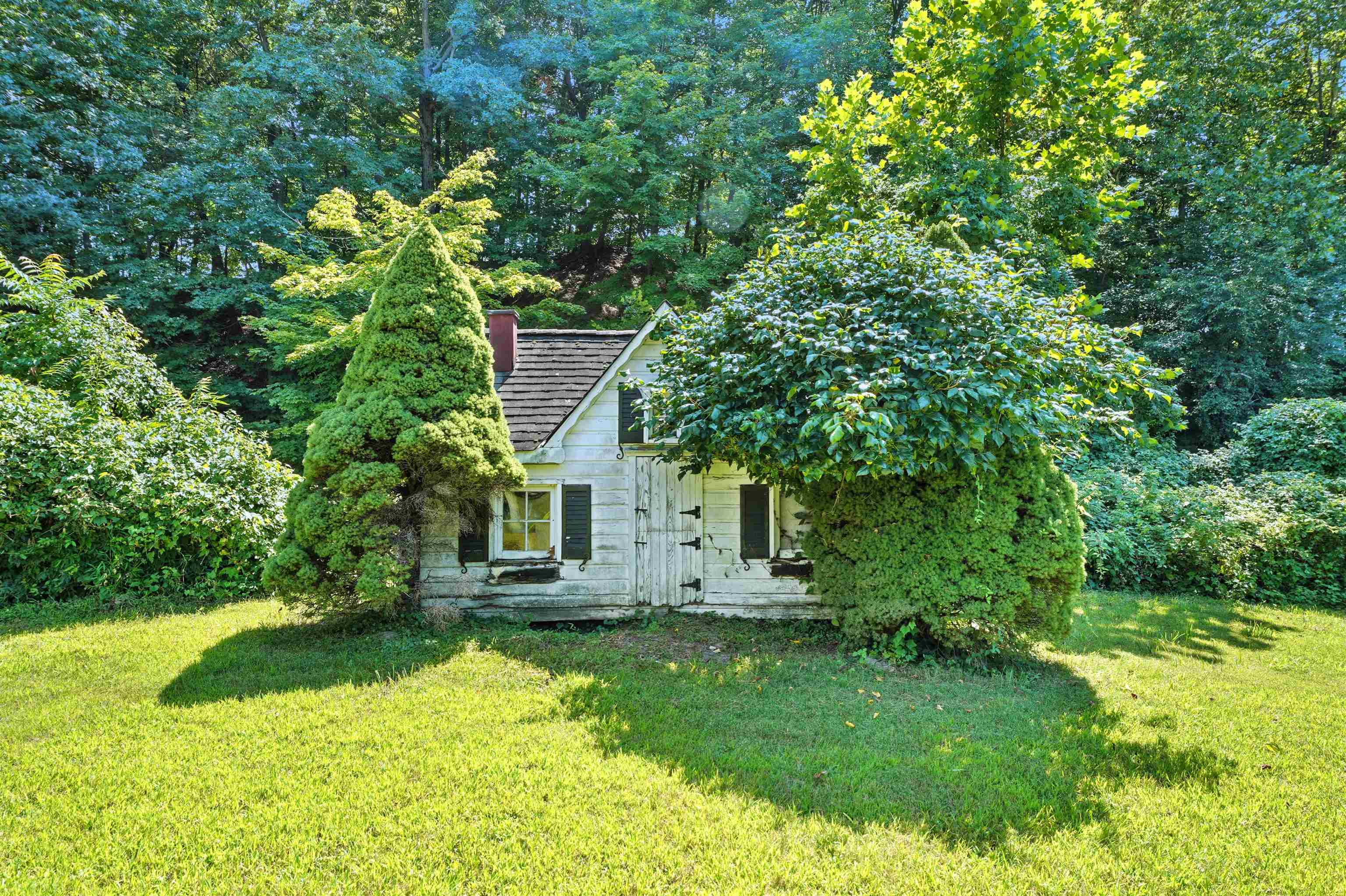 140 WEST GREENBROOK RD