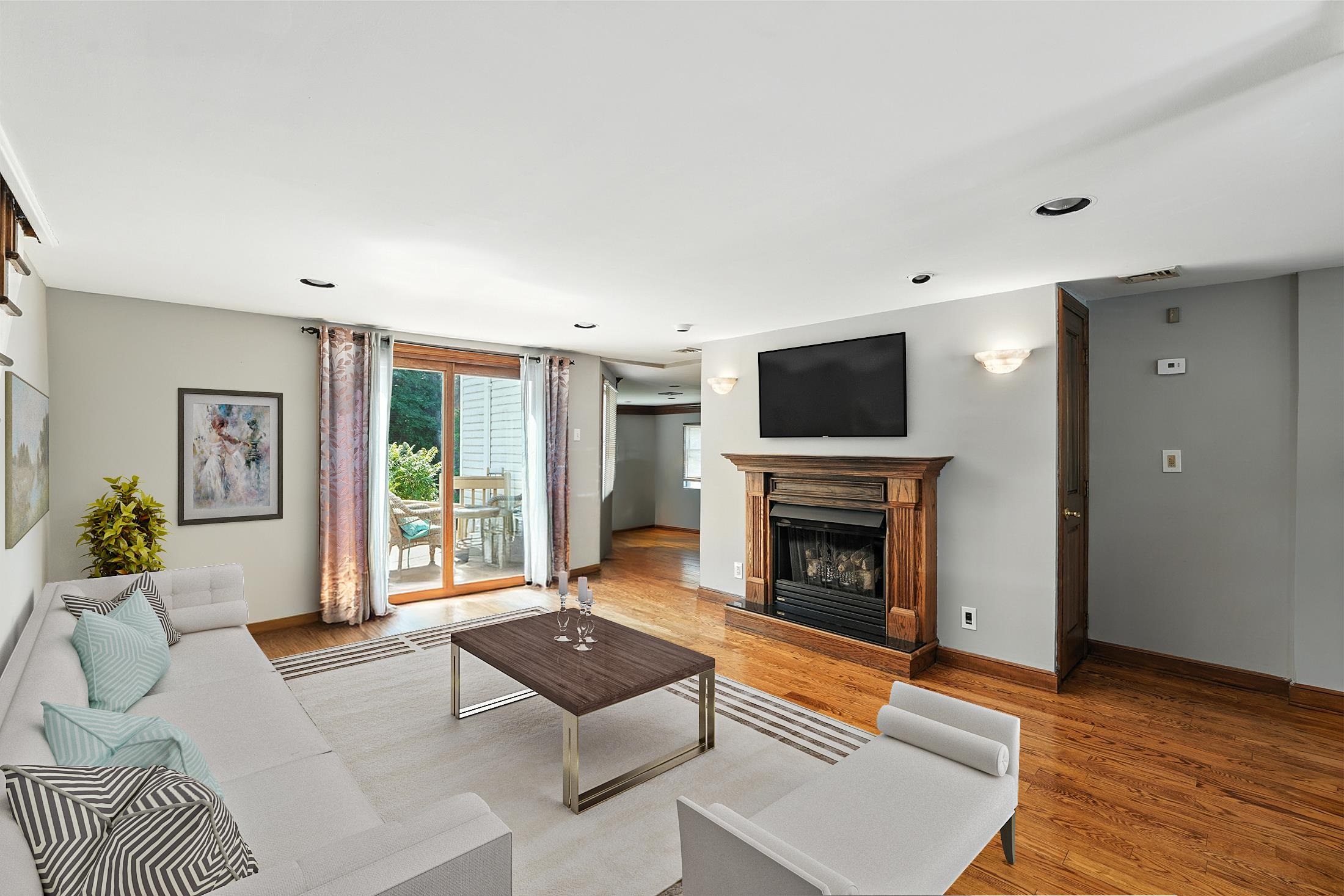 140 WEST GREENBROOK RD