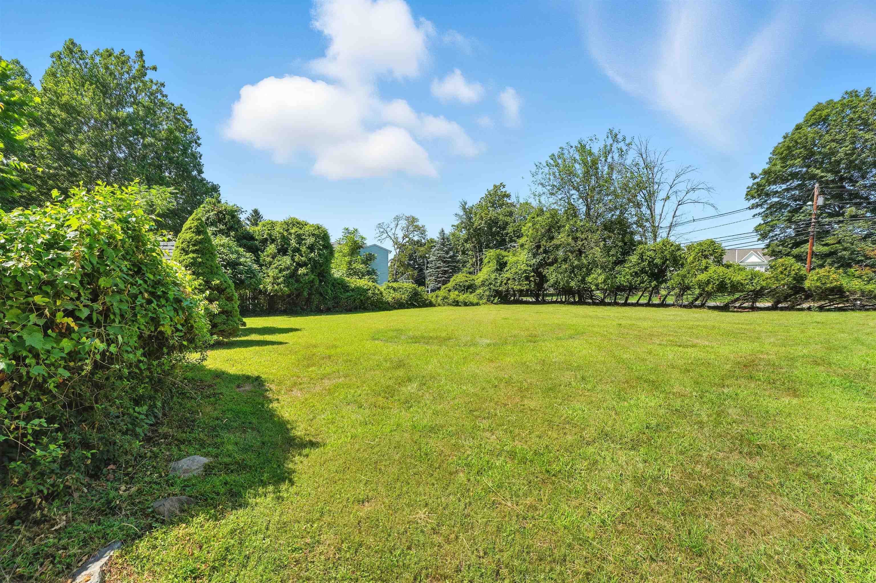 140 WEST GREENBROOK RD