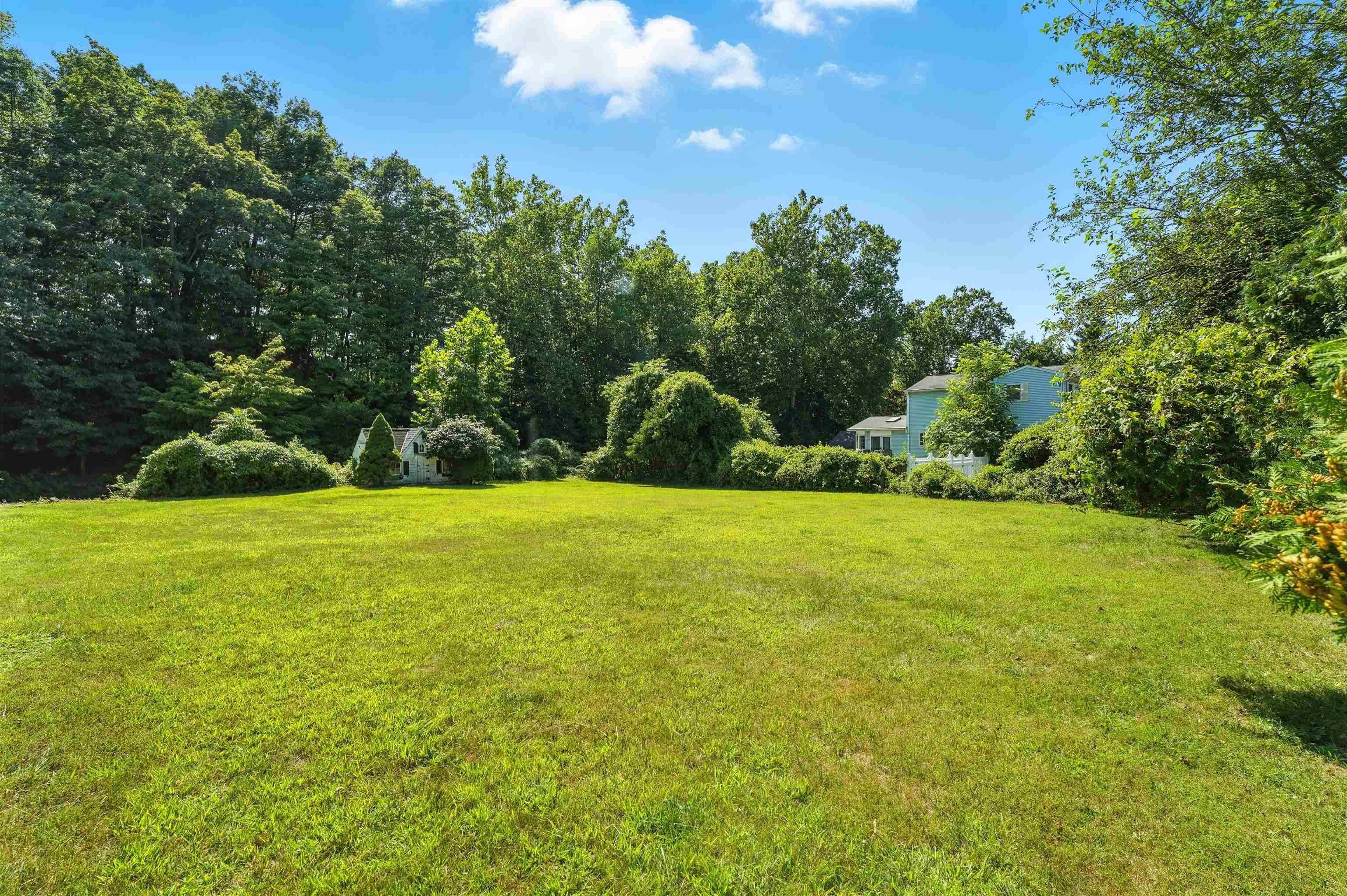 140 WEST GREENBROOK RD