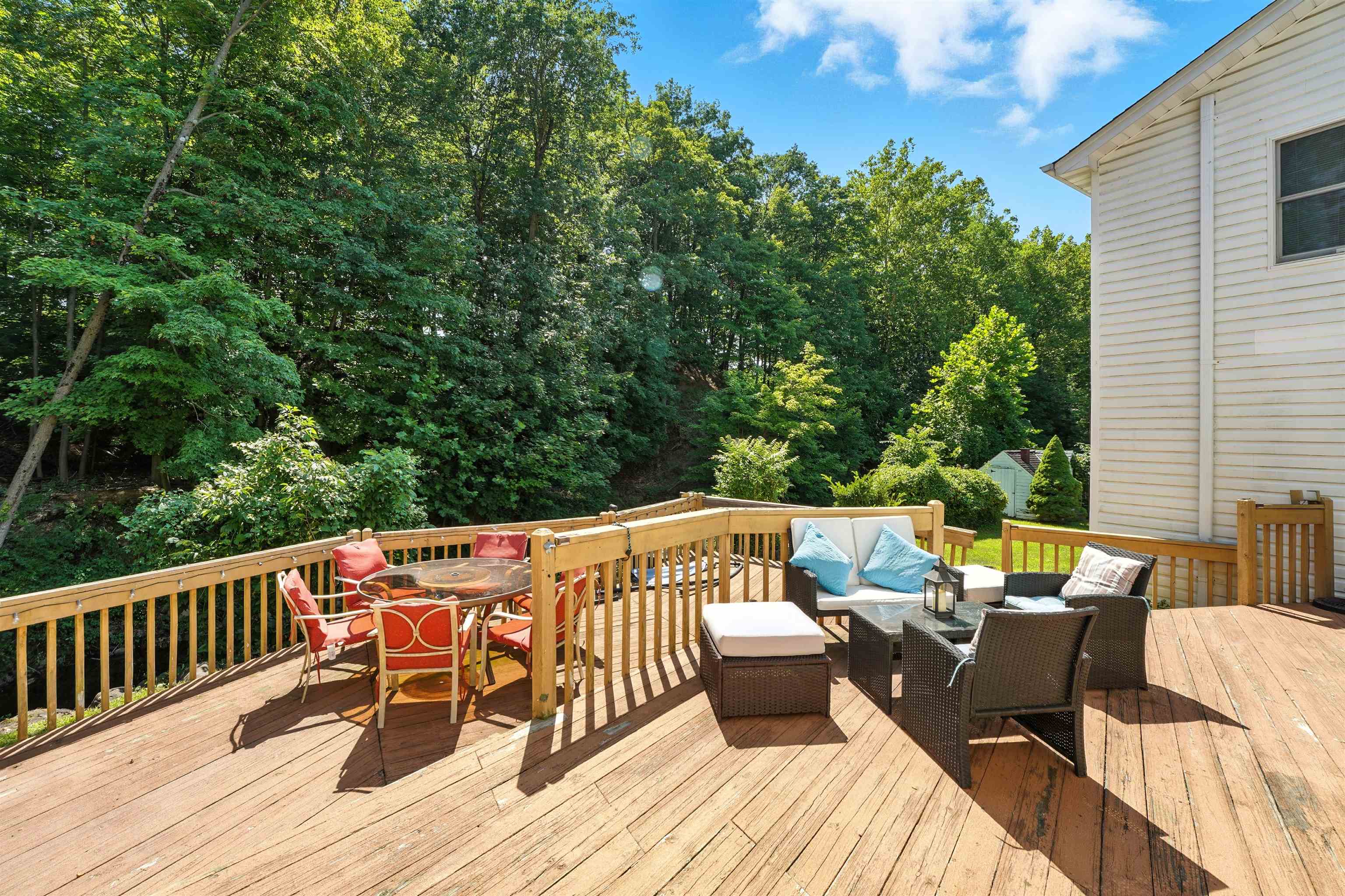 140 WEST GREENBROOK RD