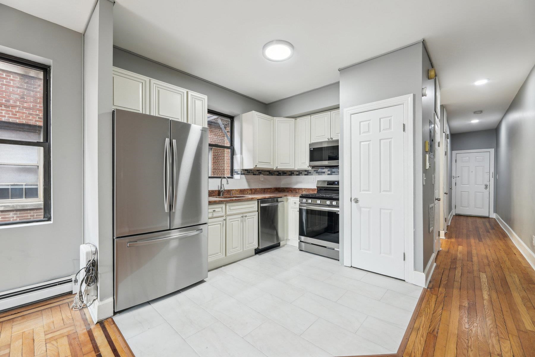 12 AUDUBON AVE Unit: 305