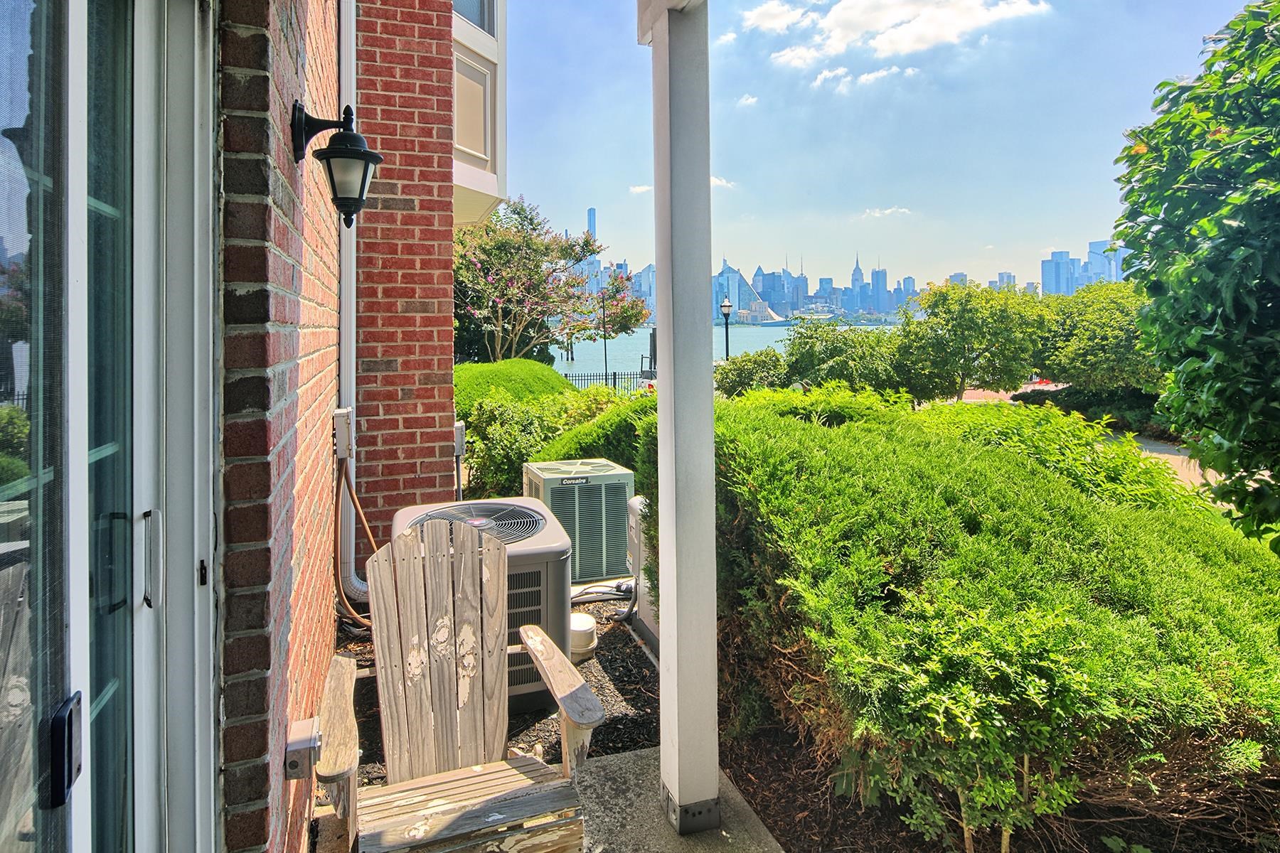 406 NEWBURGH CT