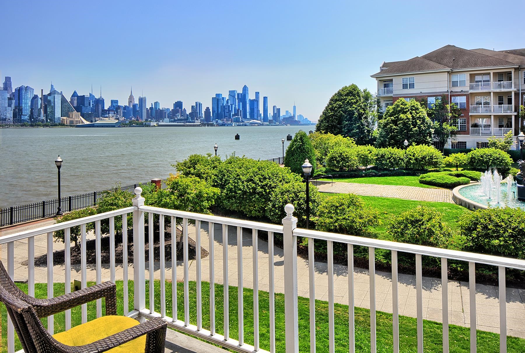 406 NEWBURGH CT