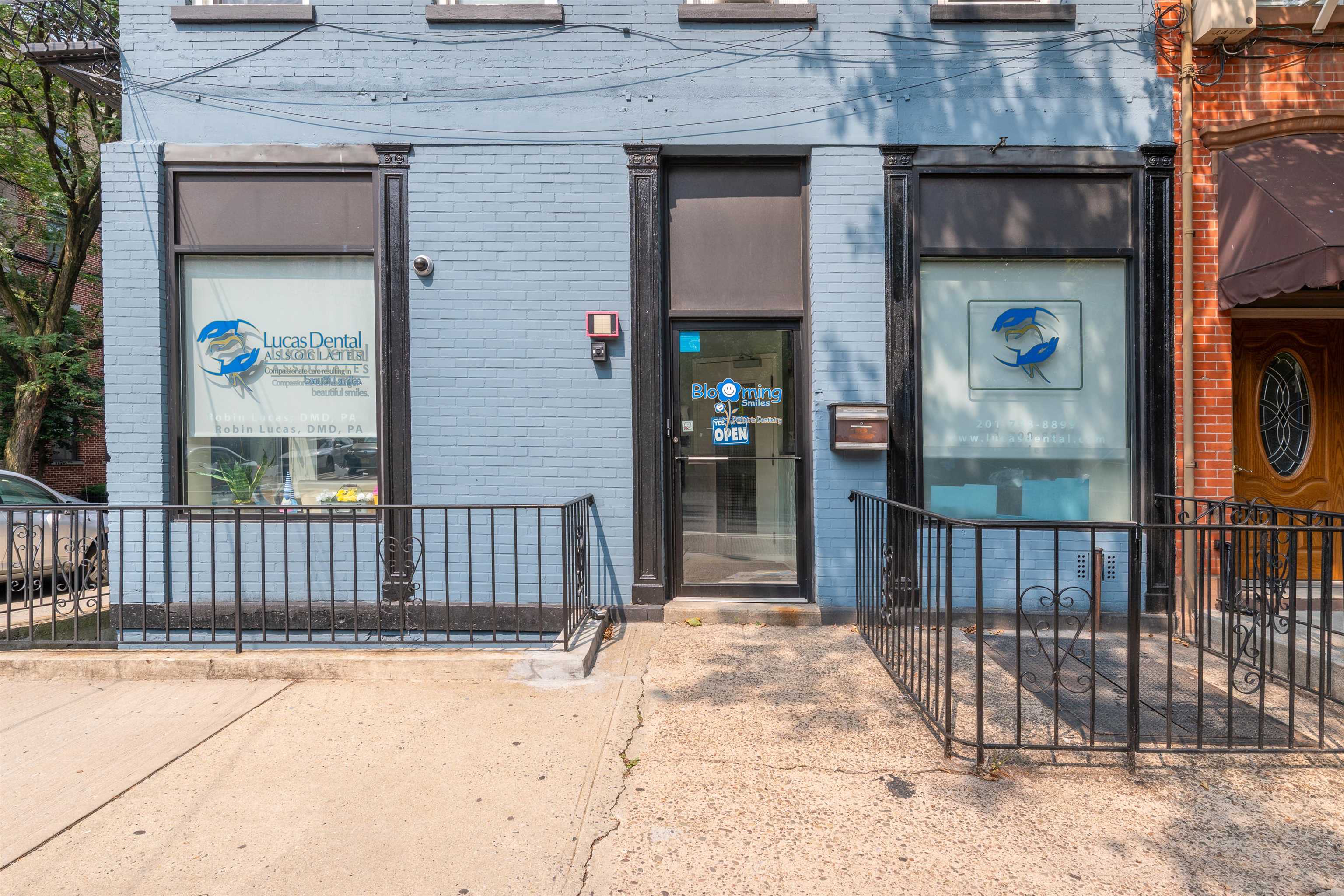 200 BLOOMFIELD ST