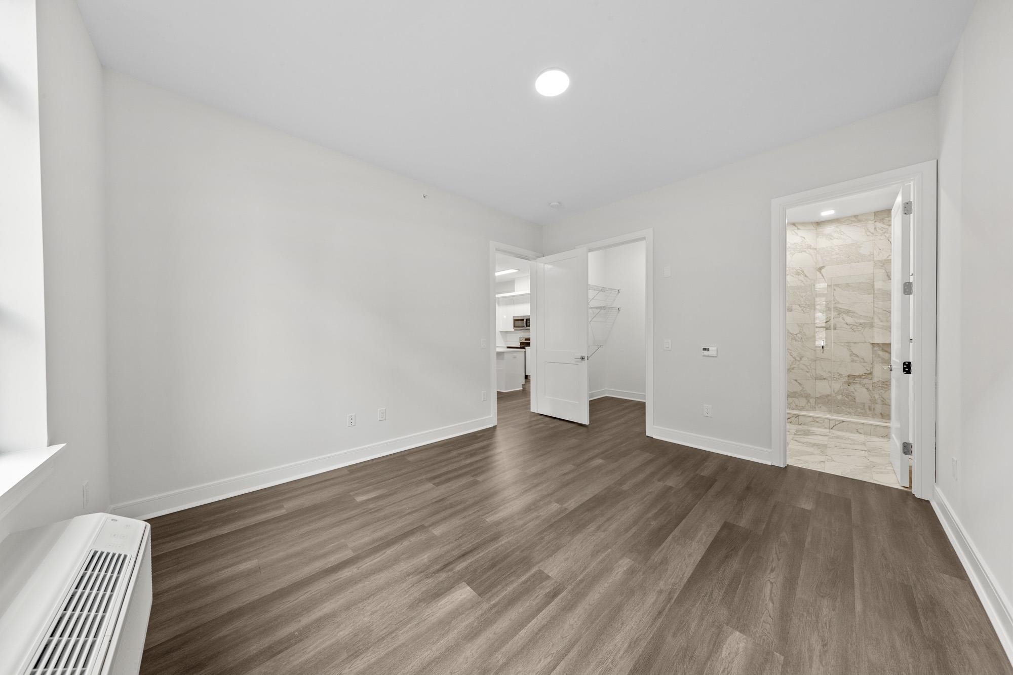 121 34TH ST Unit: 414