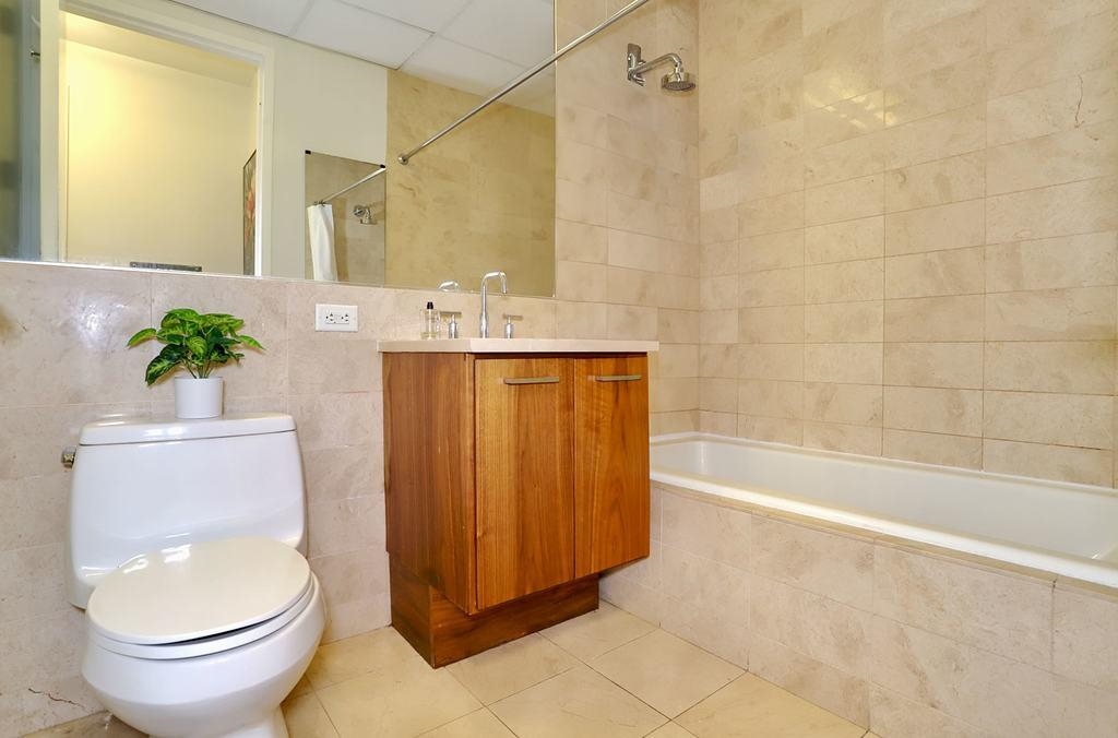 4 BEACON WAY Unit: 1110