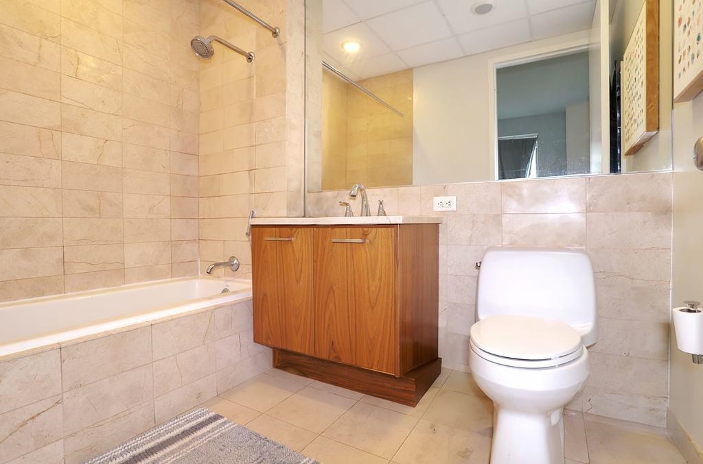 4 BEACON WAY Unit: 1110