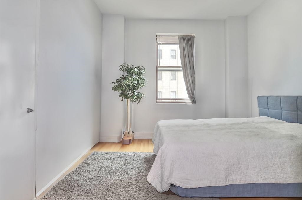 4 BEACON WAY Unit: 1110