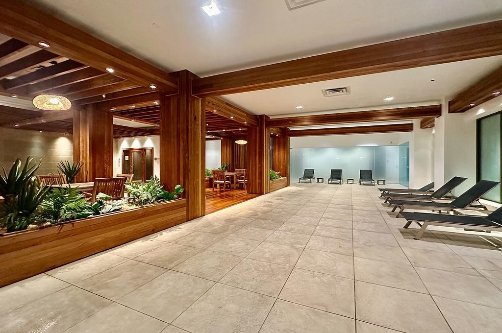 4 BEACON WAY Unit: 1110