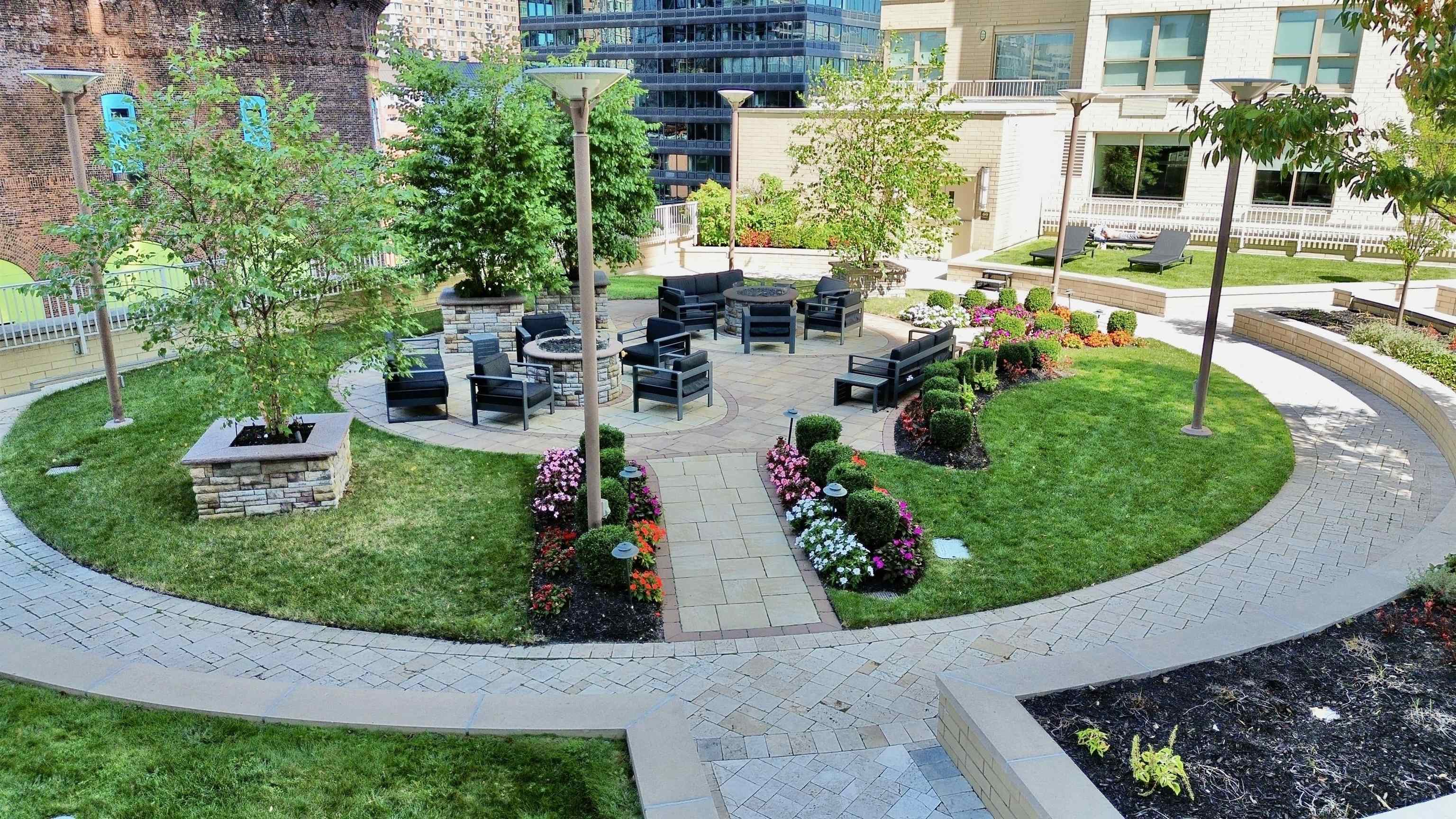 88 MORGAN ST Unit: 3902