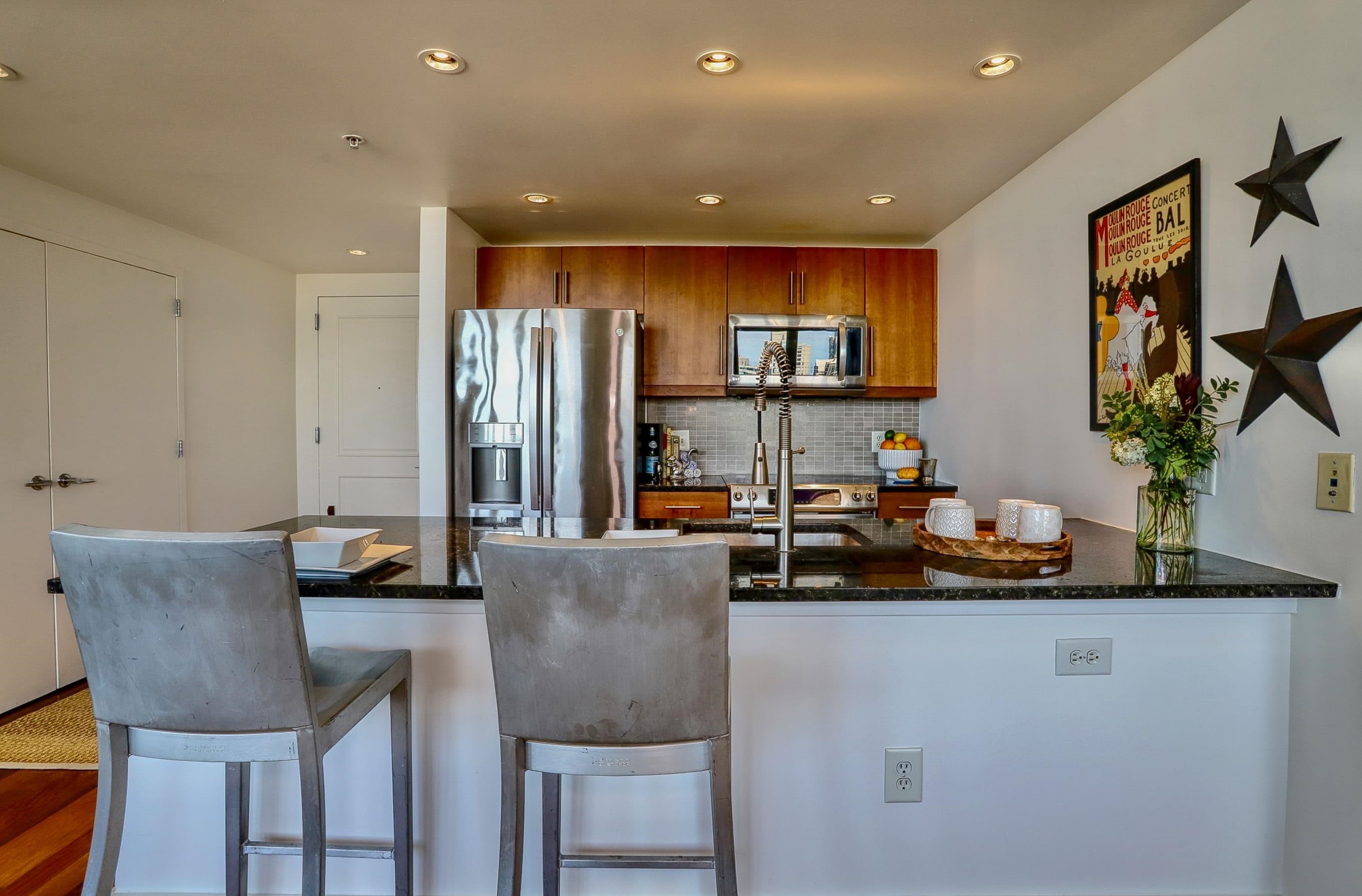 88 MORGAN ST Unit: 3902