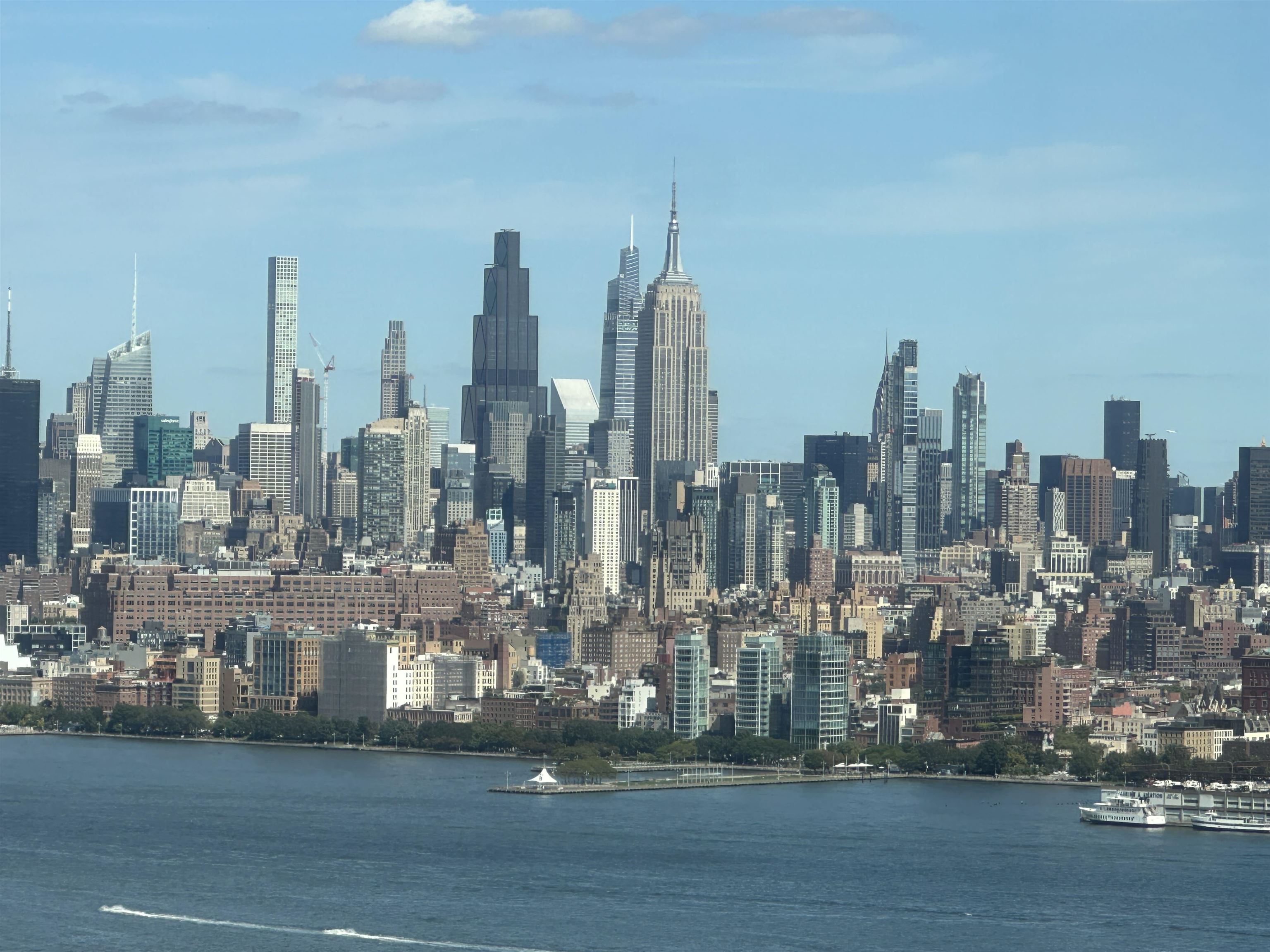 88 MORGAN ST Unit: 3902