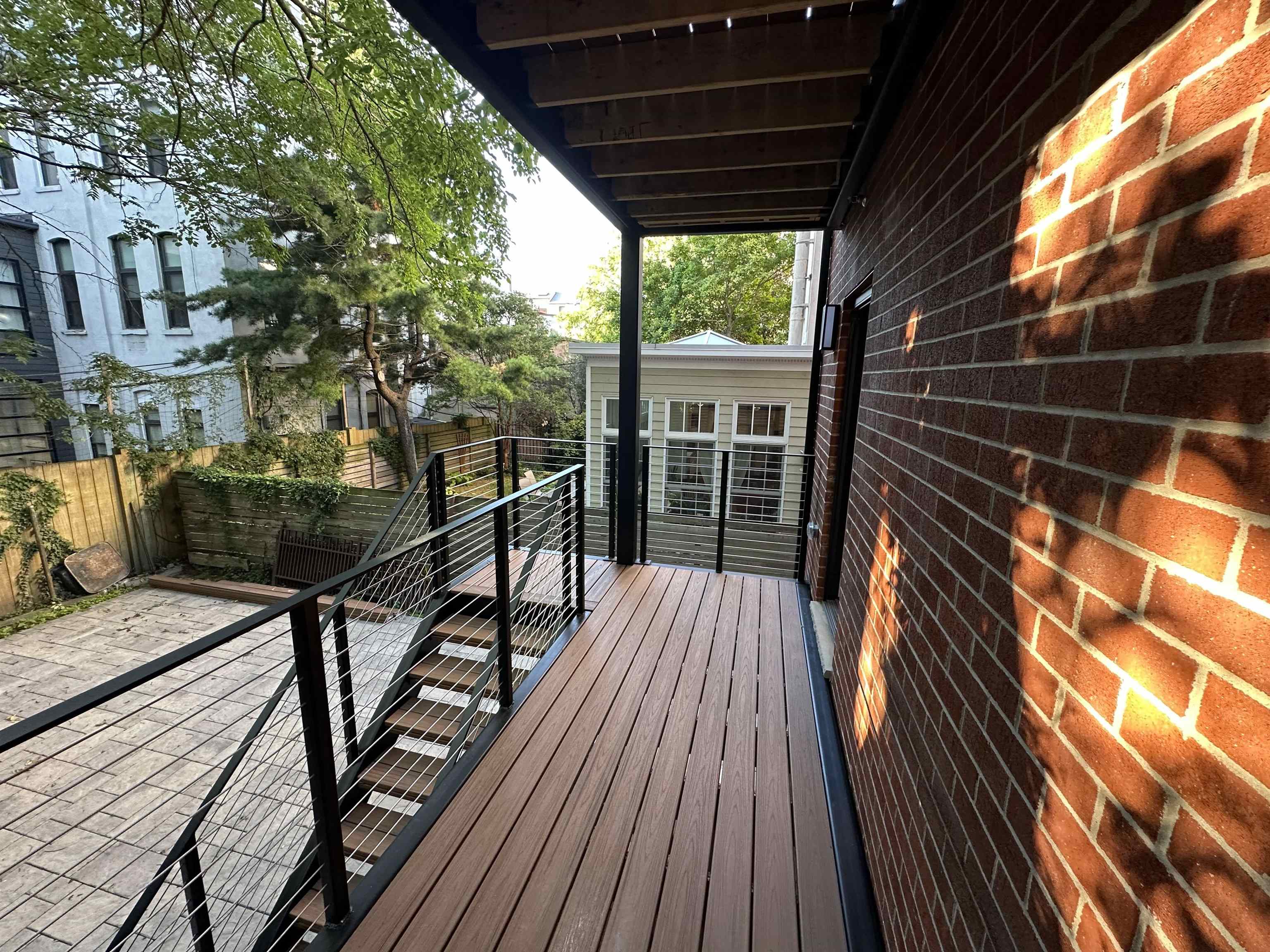 712 HUDSON ST Unit: 1