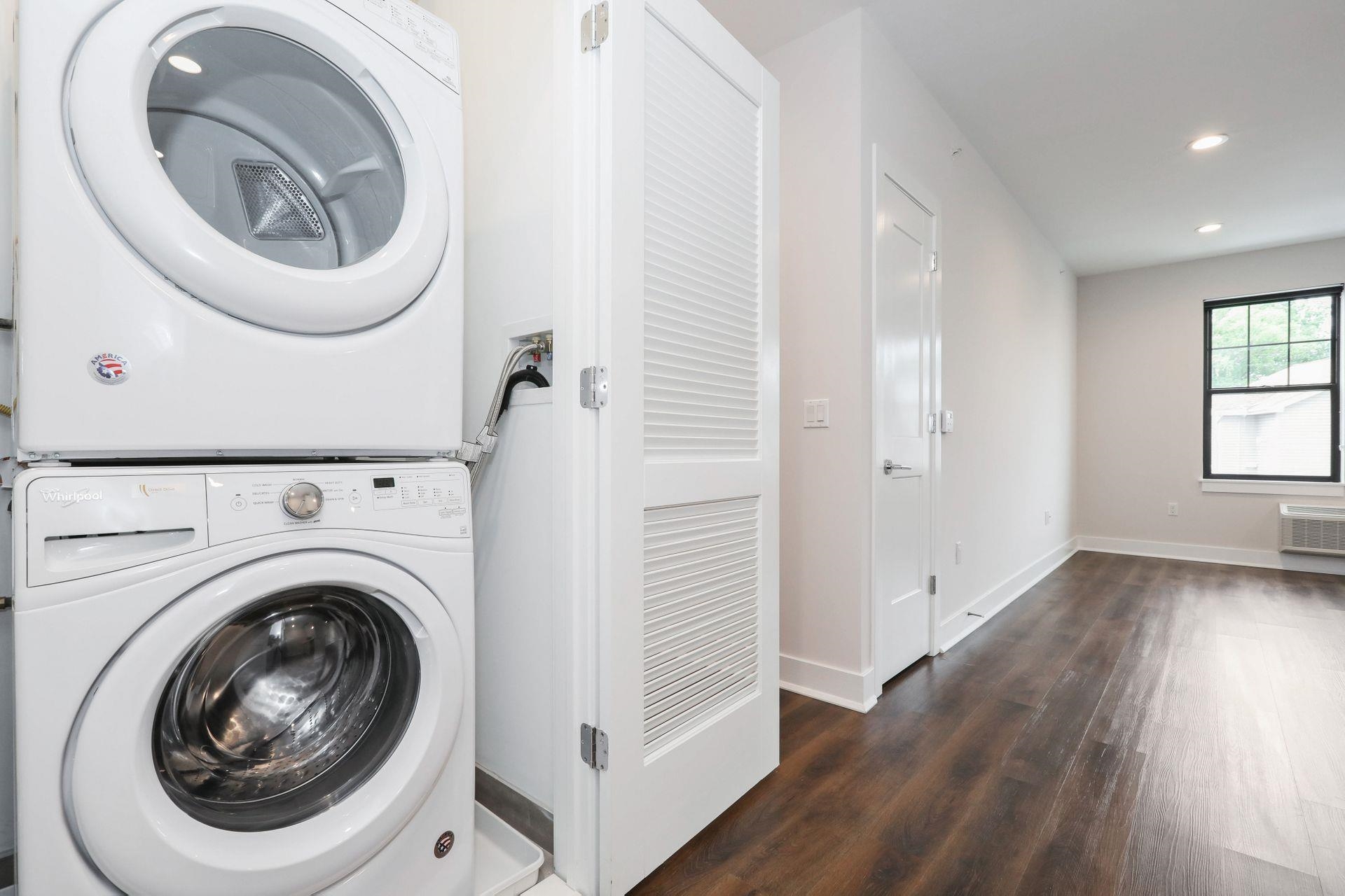 110 MARKET ST Unit: 201