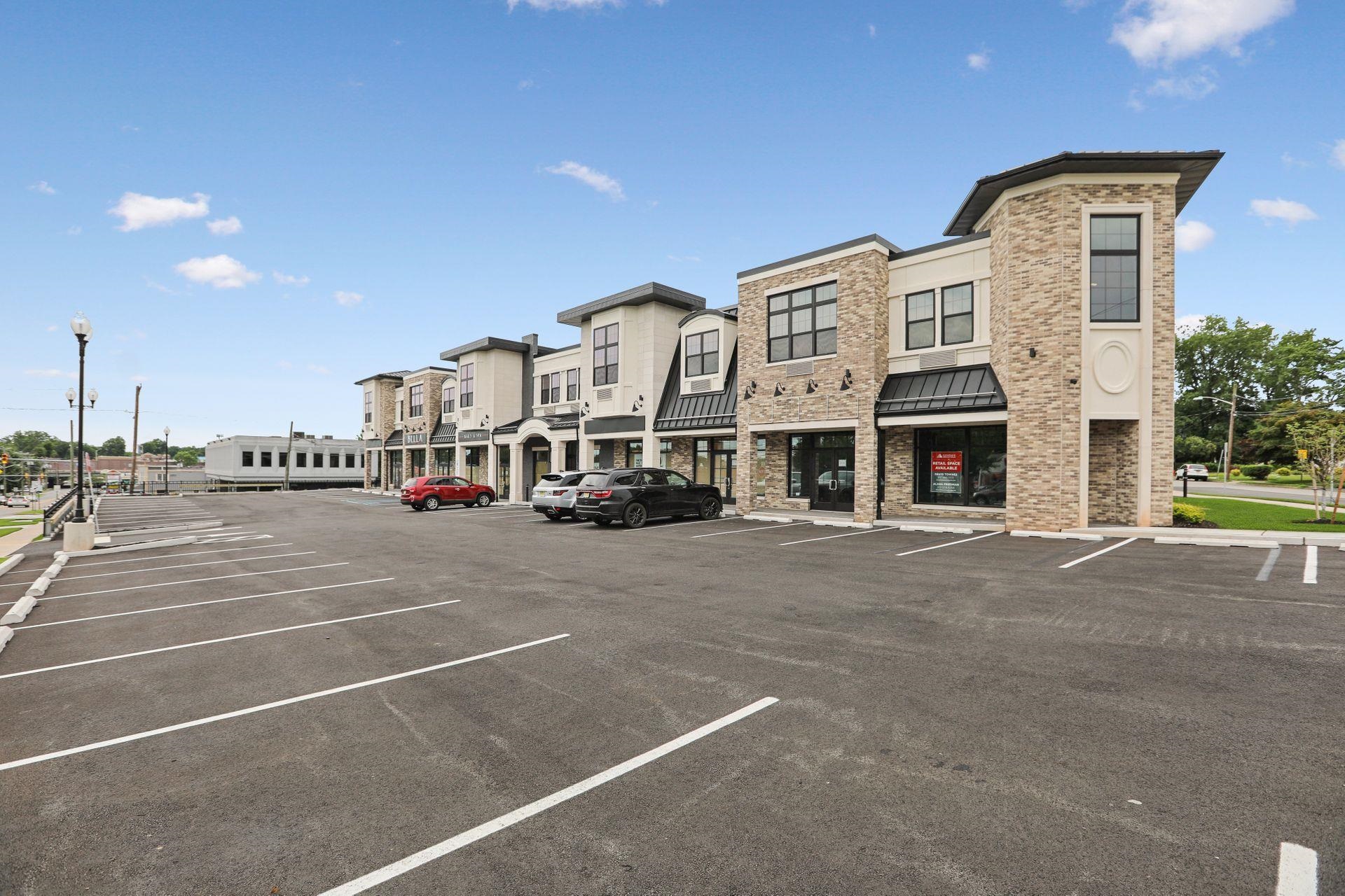 110 MARKET ST Unit: 201