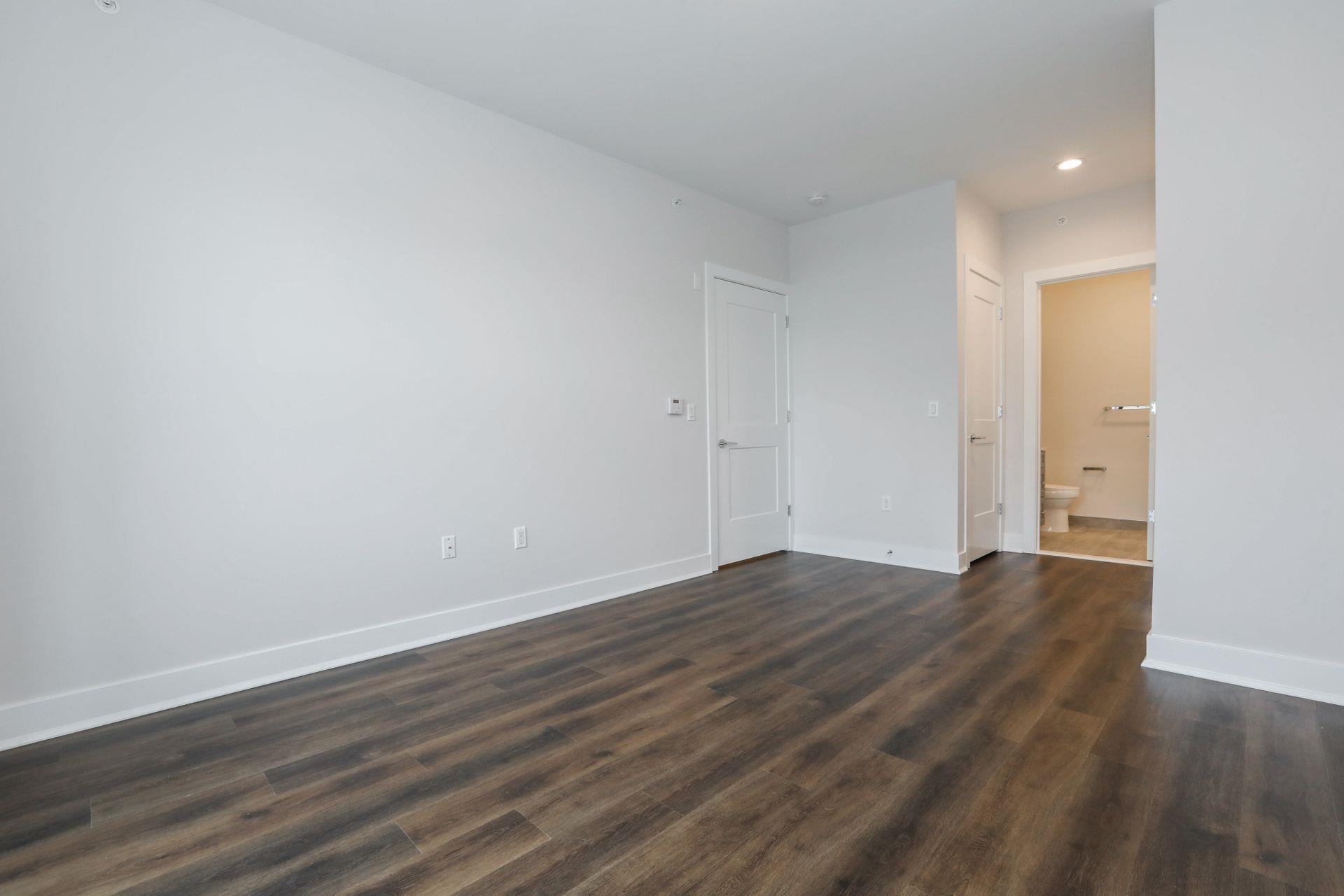 110 MARKET ST Unit: 201