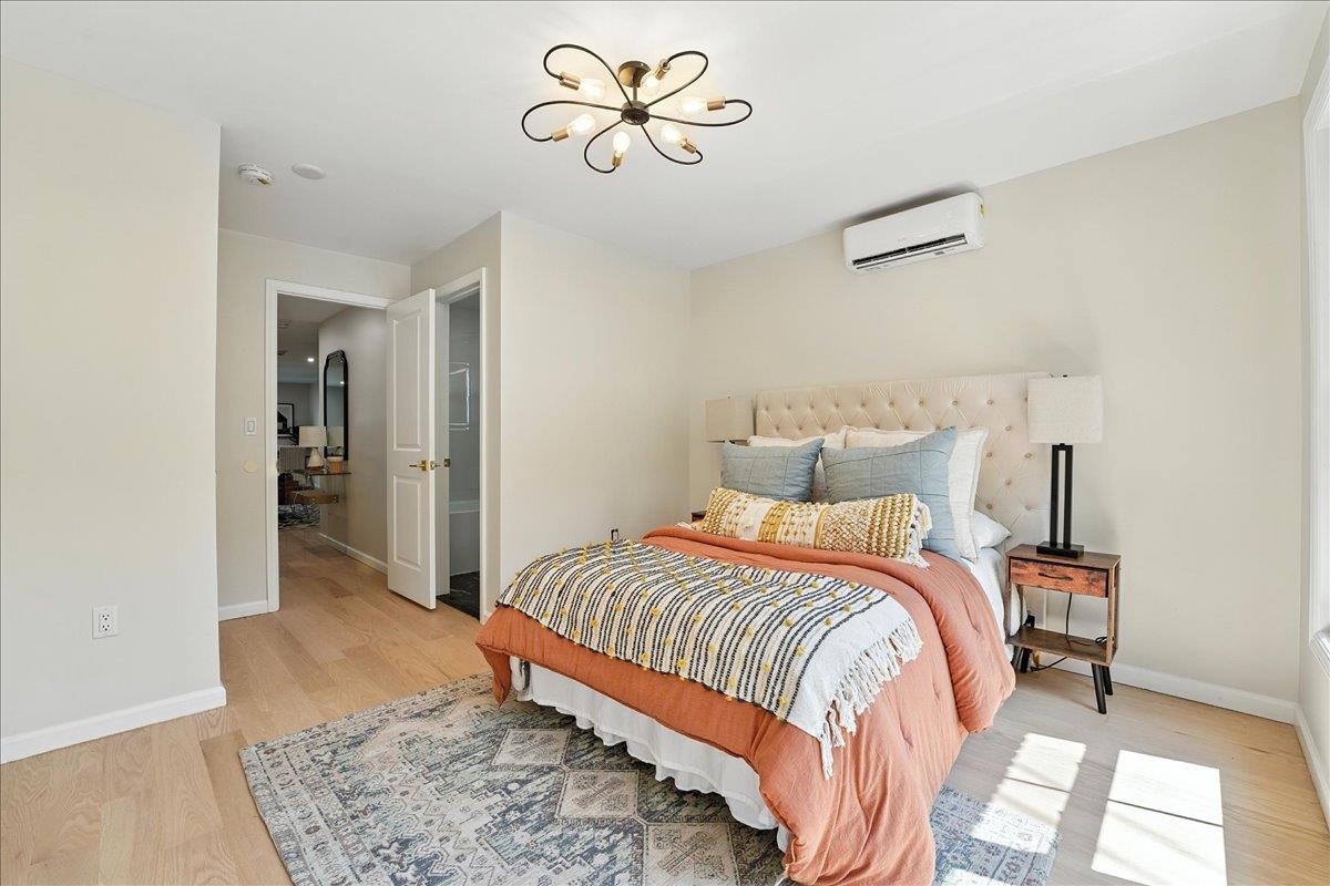 366 7TH ST Unit: 1
