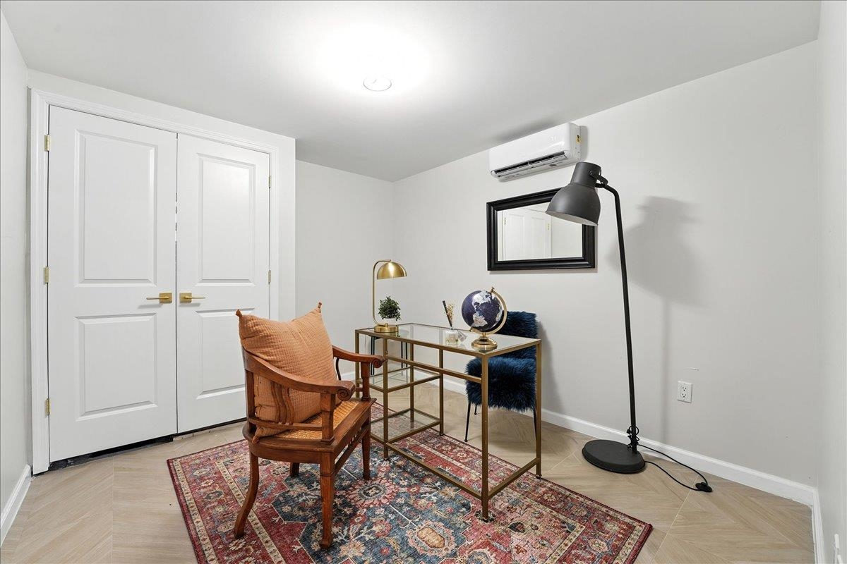 366 7TH ST Unit: 1