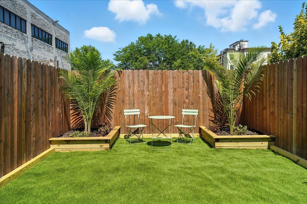 366 7TH ST Unit: 1