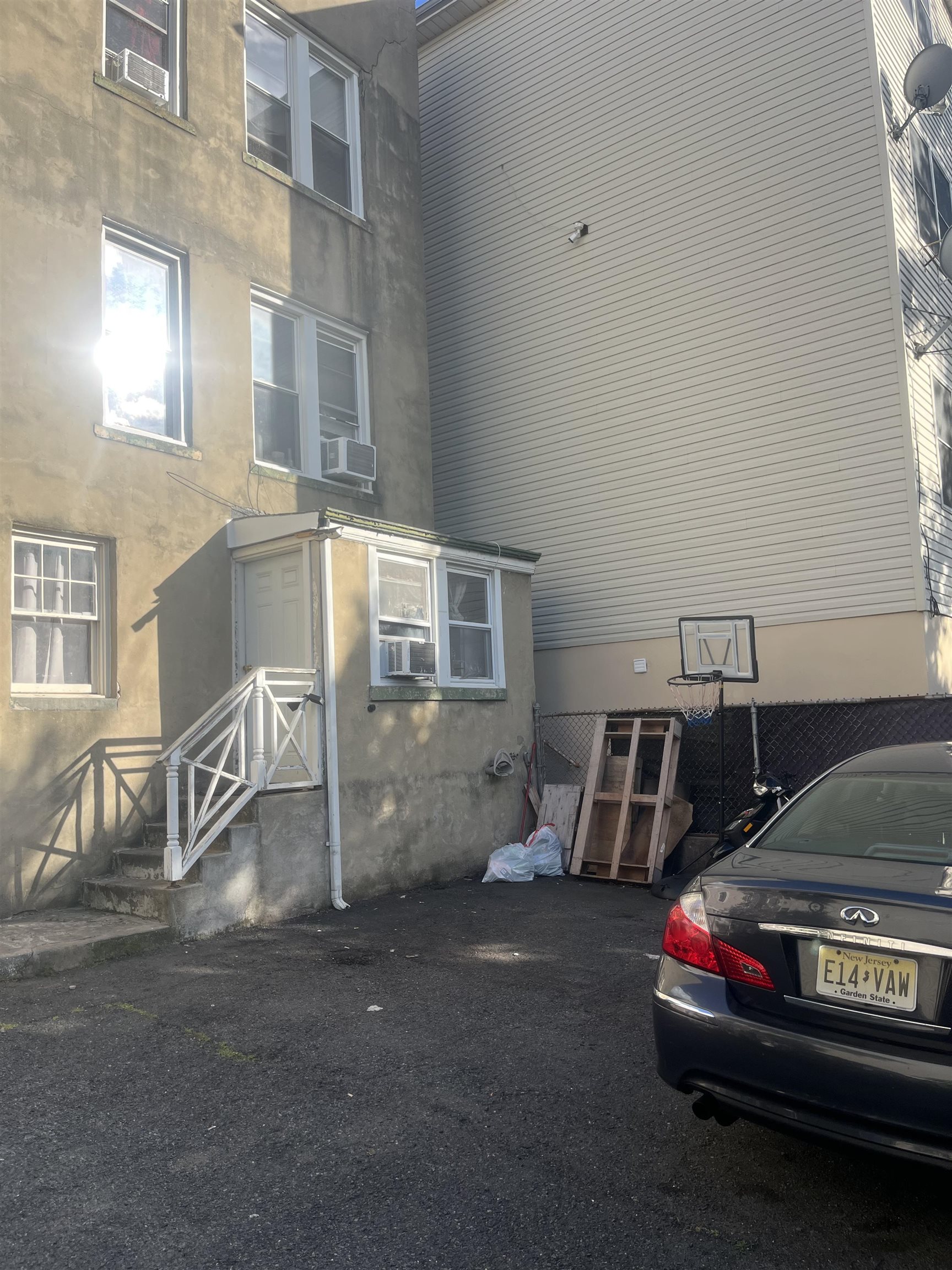 579 LIBERTY AVE Unit: 1B