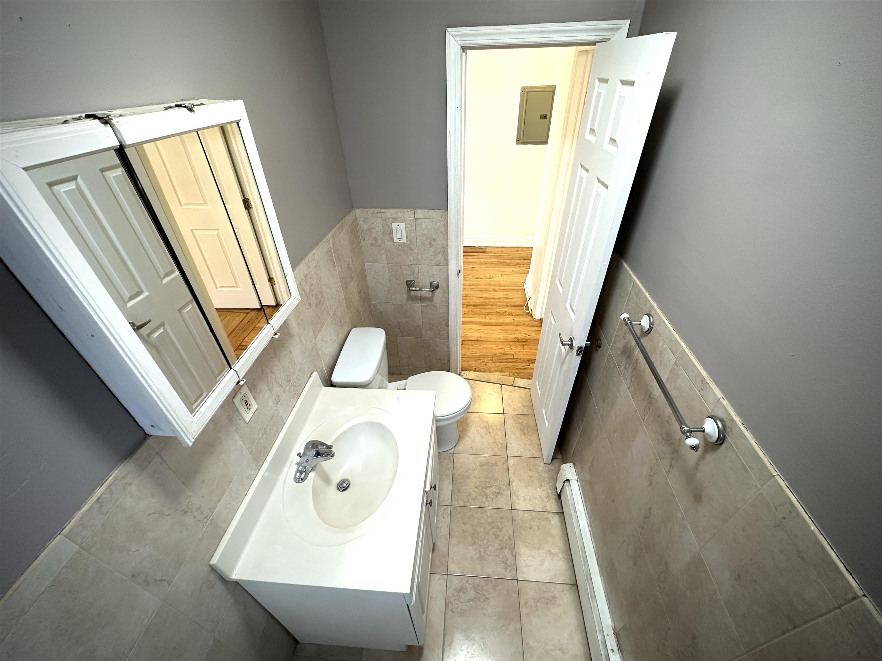 15 BROADWAY Unit: 202