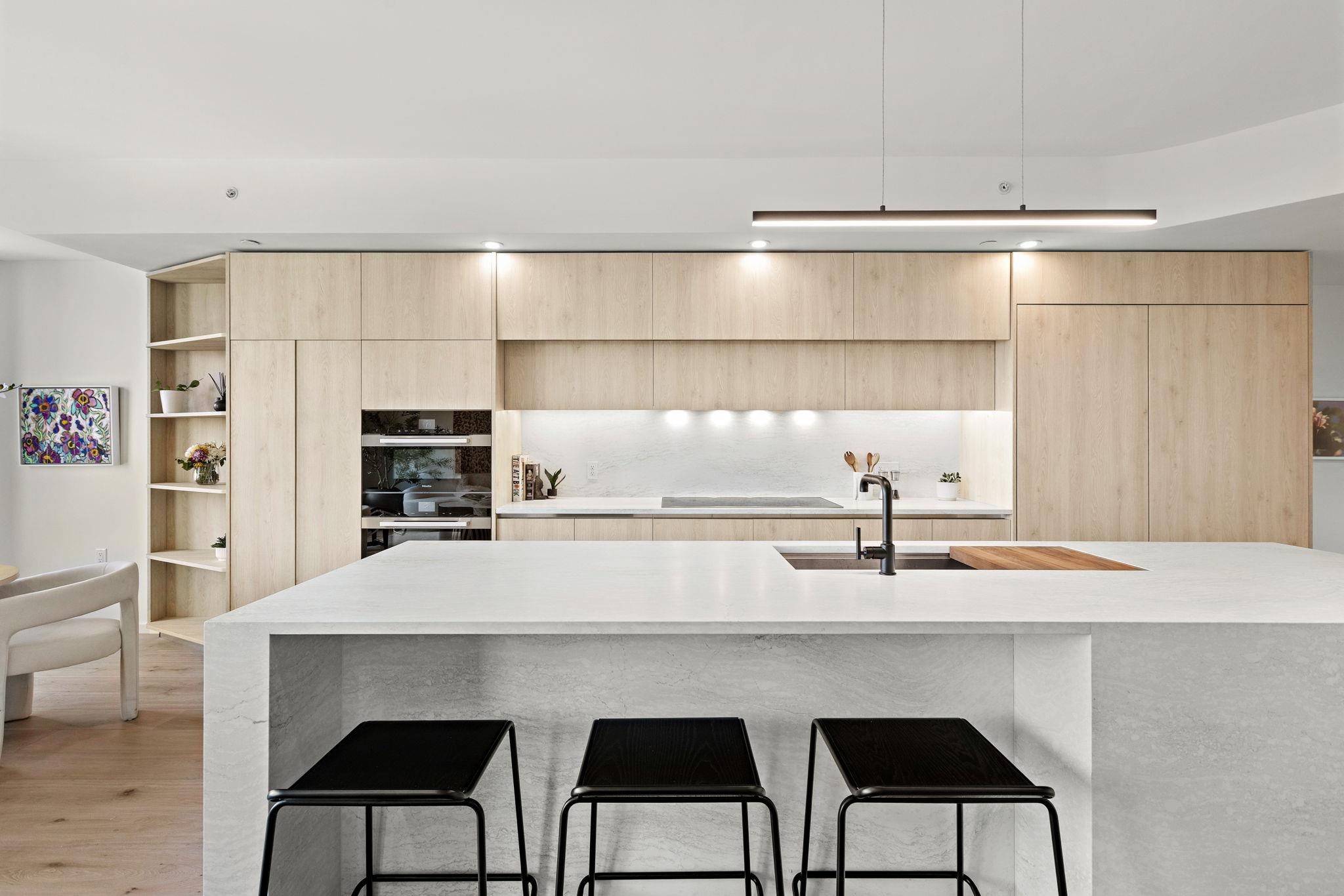 413 MONROE ST Unit: 500