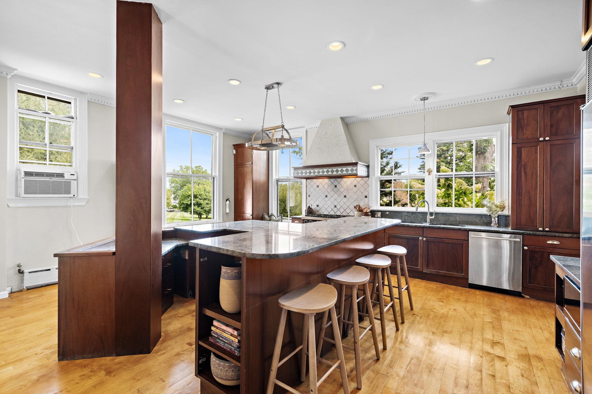 74 SOUTH MOUNTAIN AVE