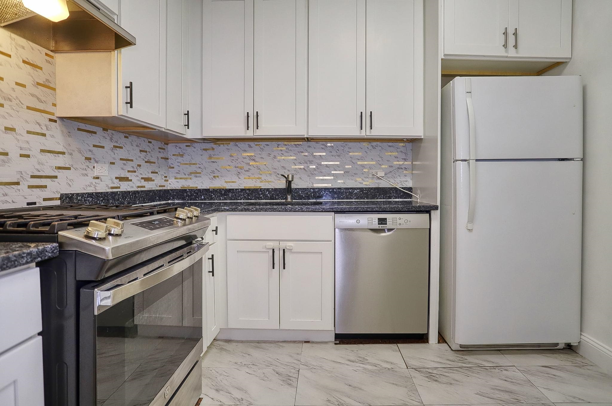 45 RIVER DR SOUTH Unit: 912