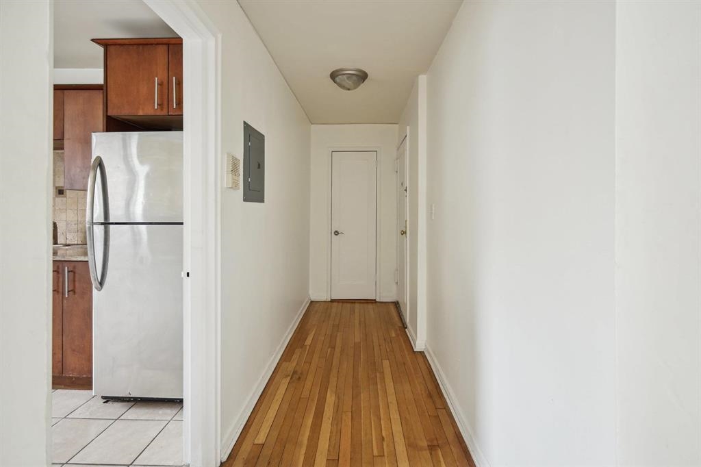 210 WOODCLIFF AVE Unit: 1D