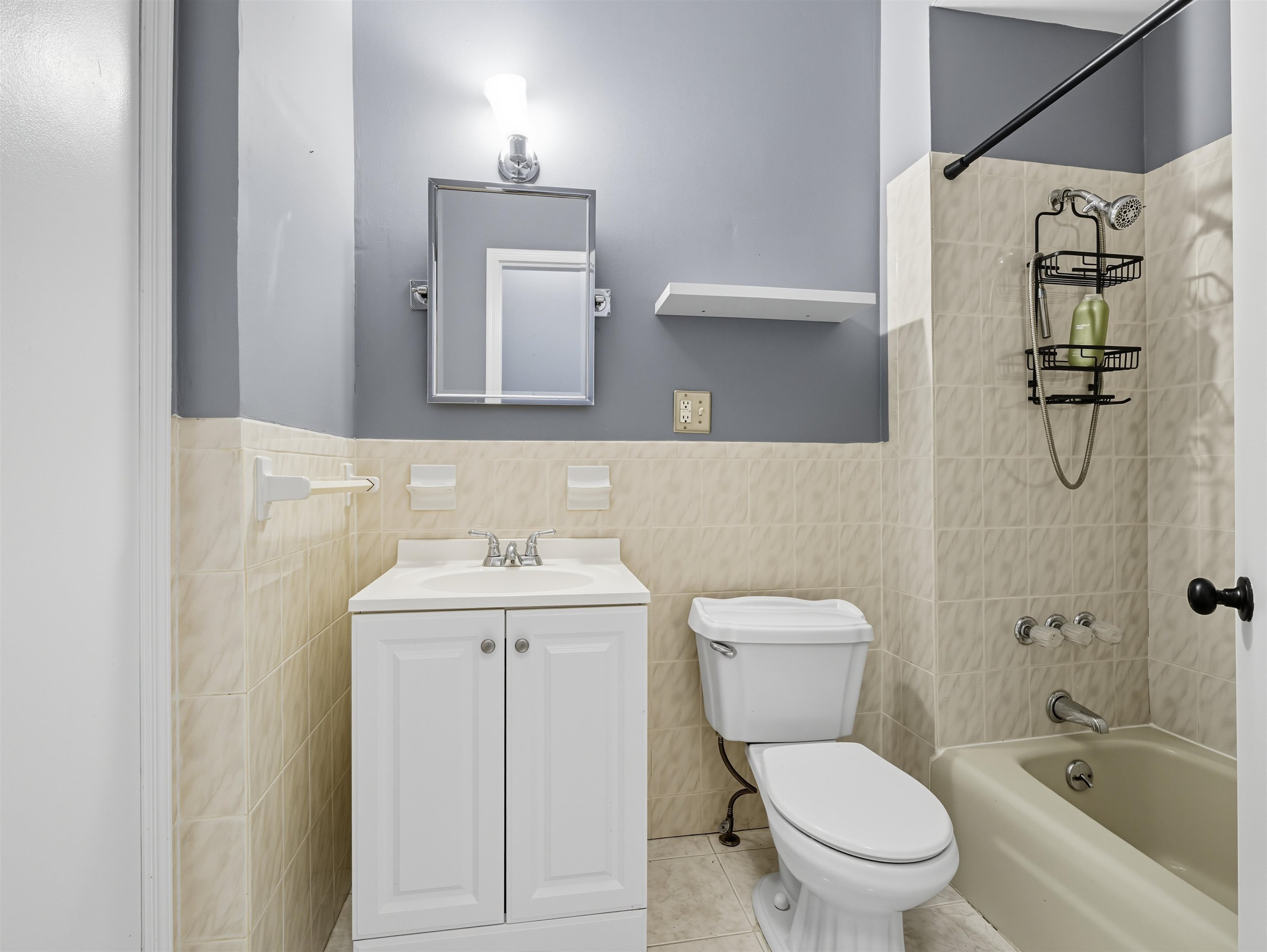 155 BOWERS ST Unit: 3