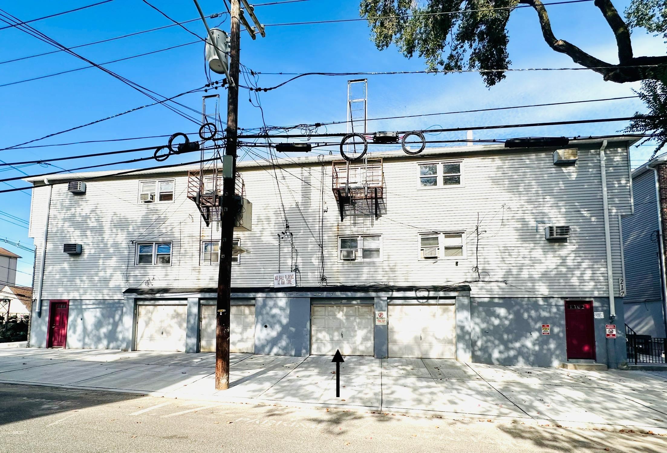 252A NORTH ST Unit: #201