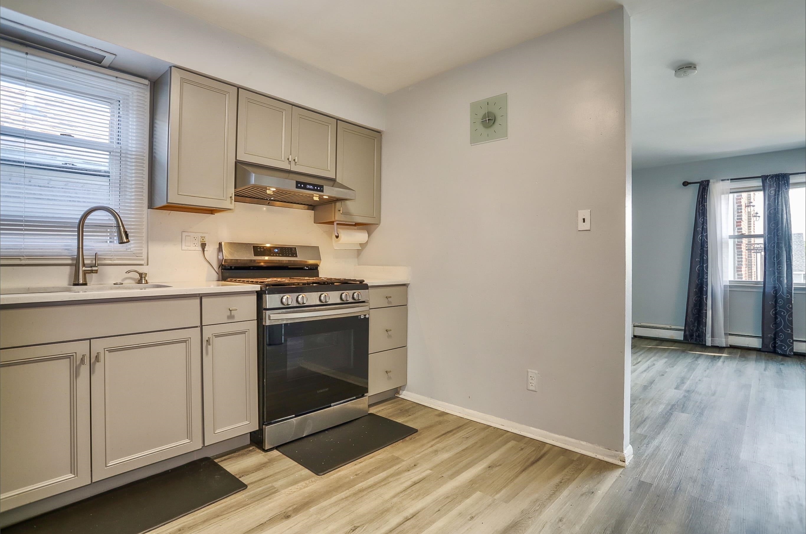 252A NORTH ST Unit: #201