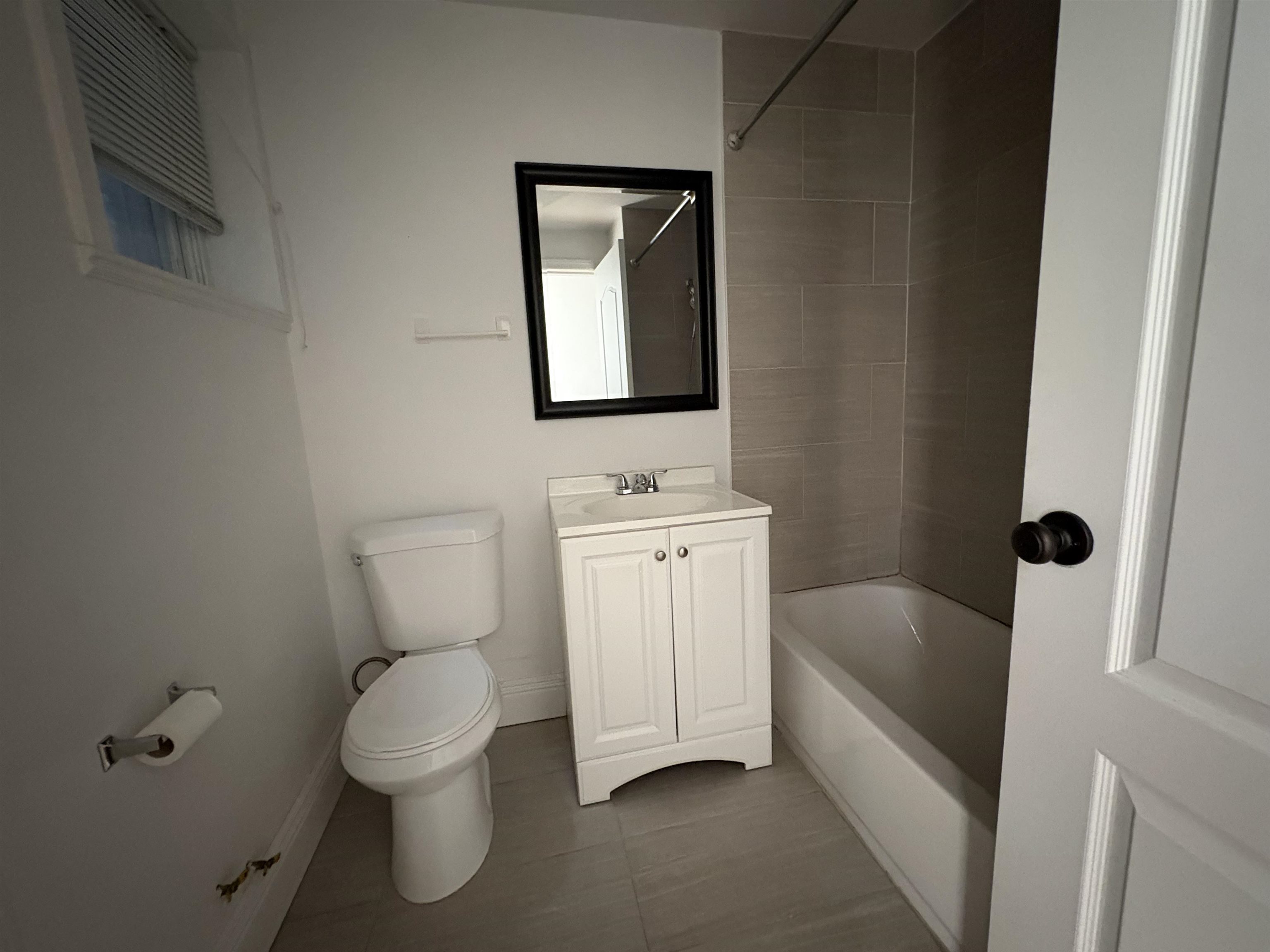 513 PALISADE AVE Unit: 2