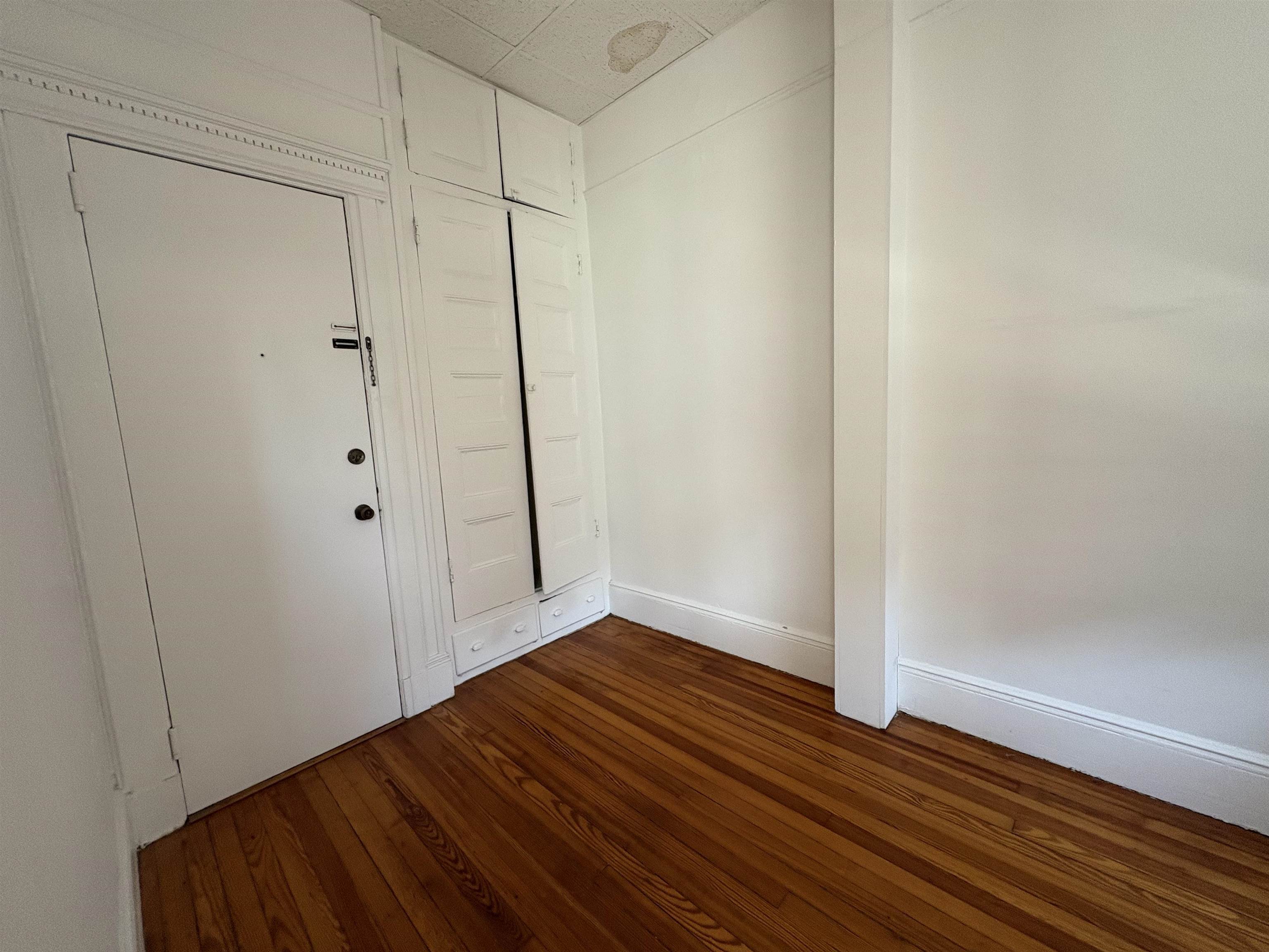 513 PALISADE AVE Unit: 2