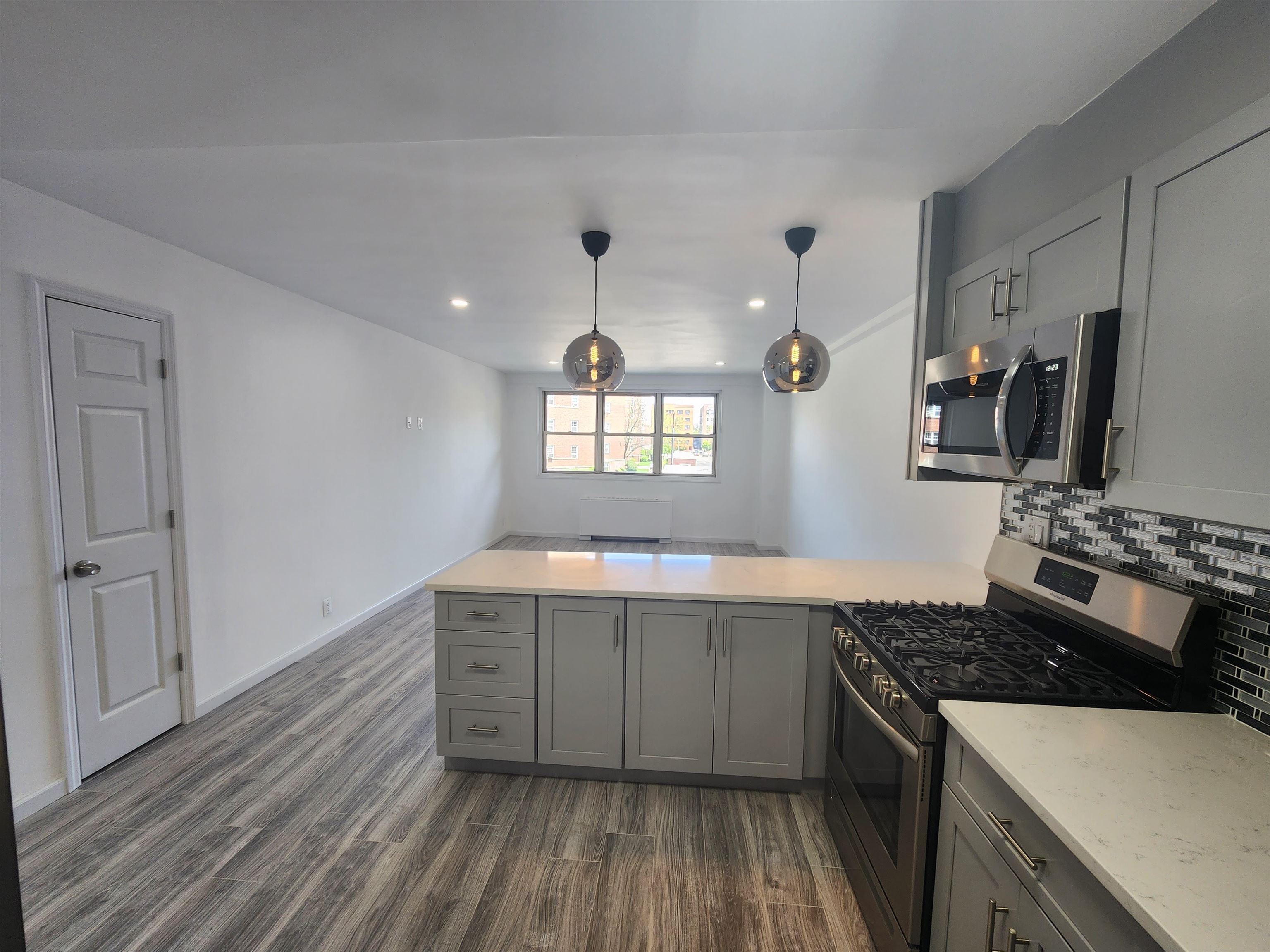 7100 BLVD EAST Unit: 1B