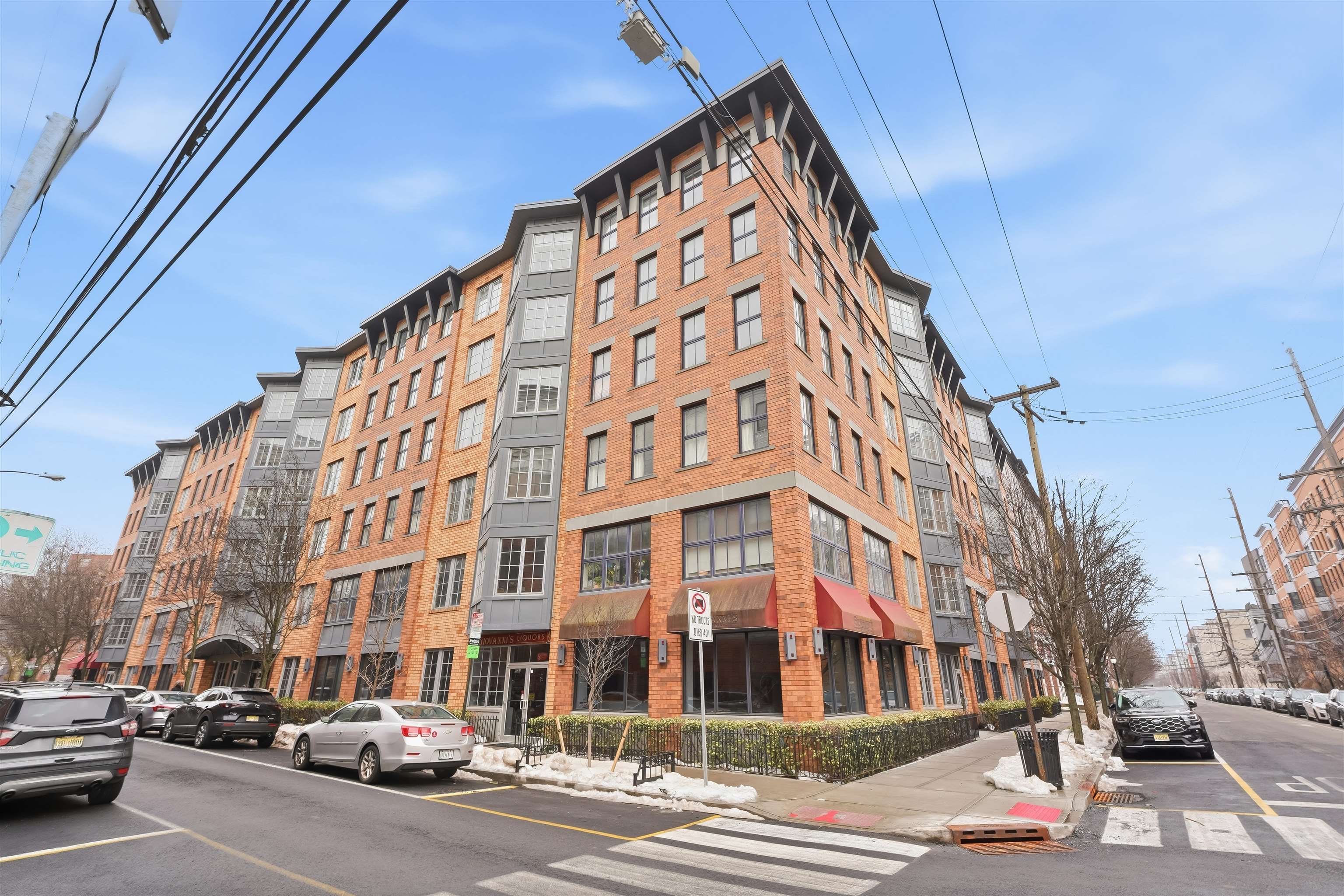 501 9TH ST Unit: COMMB