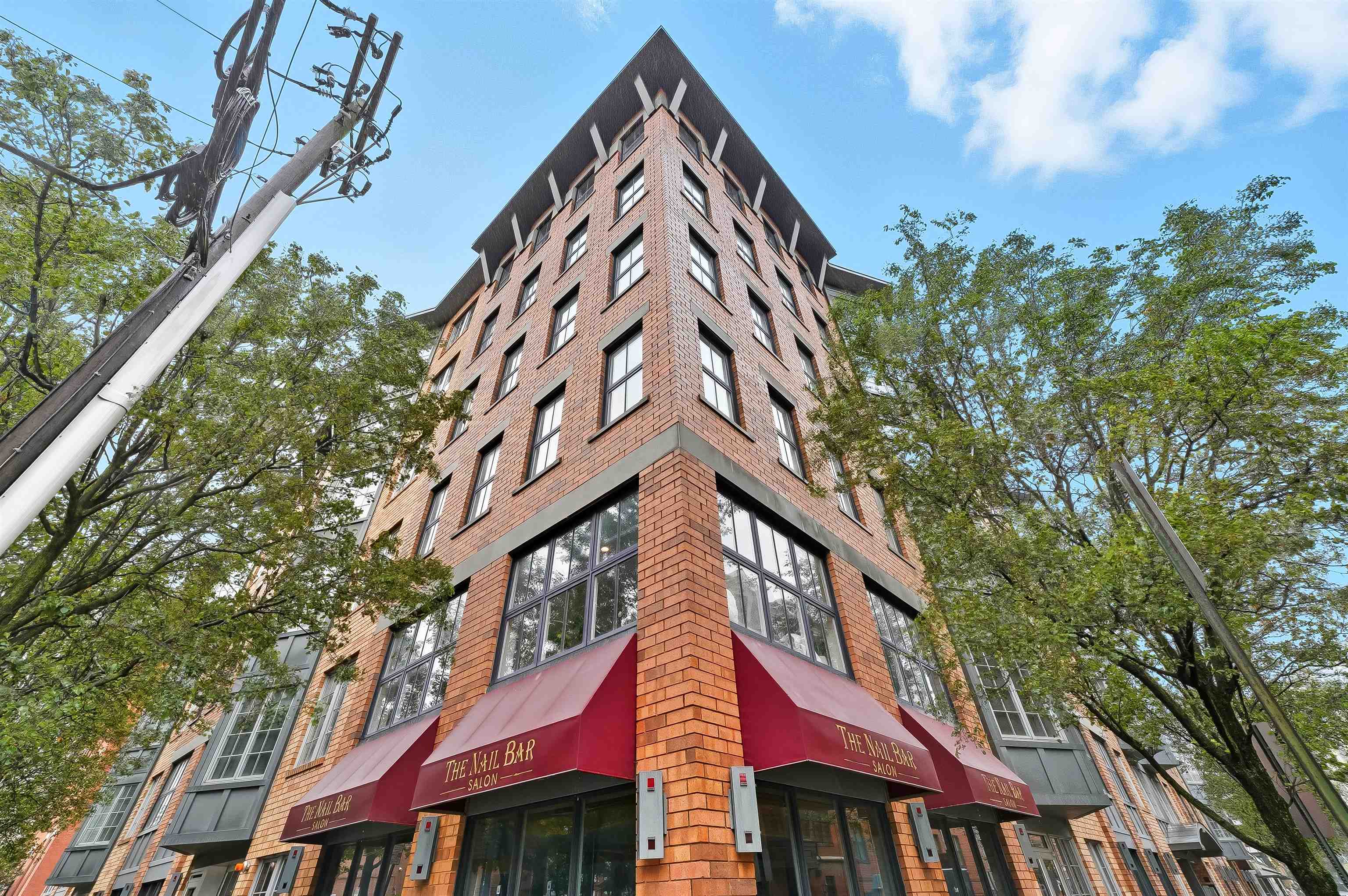 501 9TH ST Unit: COMMB
