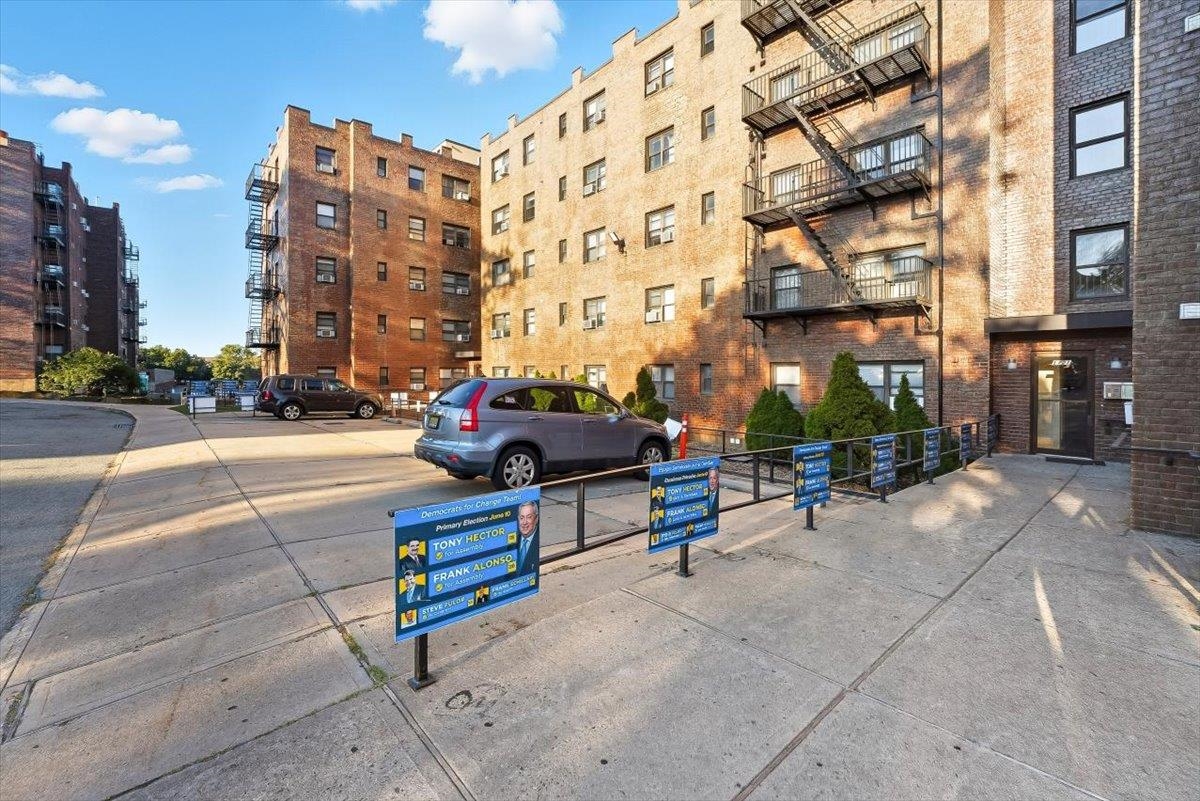 1721 JOHN F KENNEDY BLVD Unit: 4G